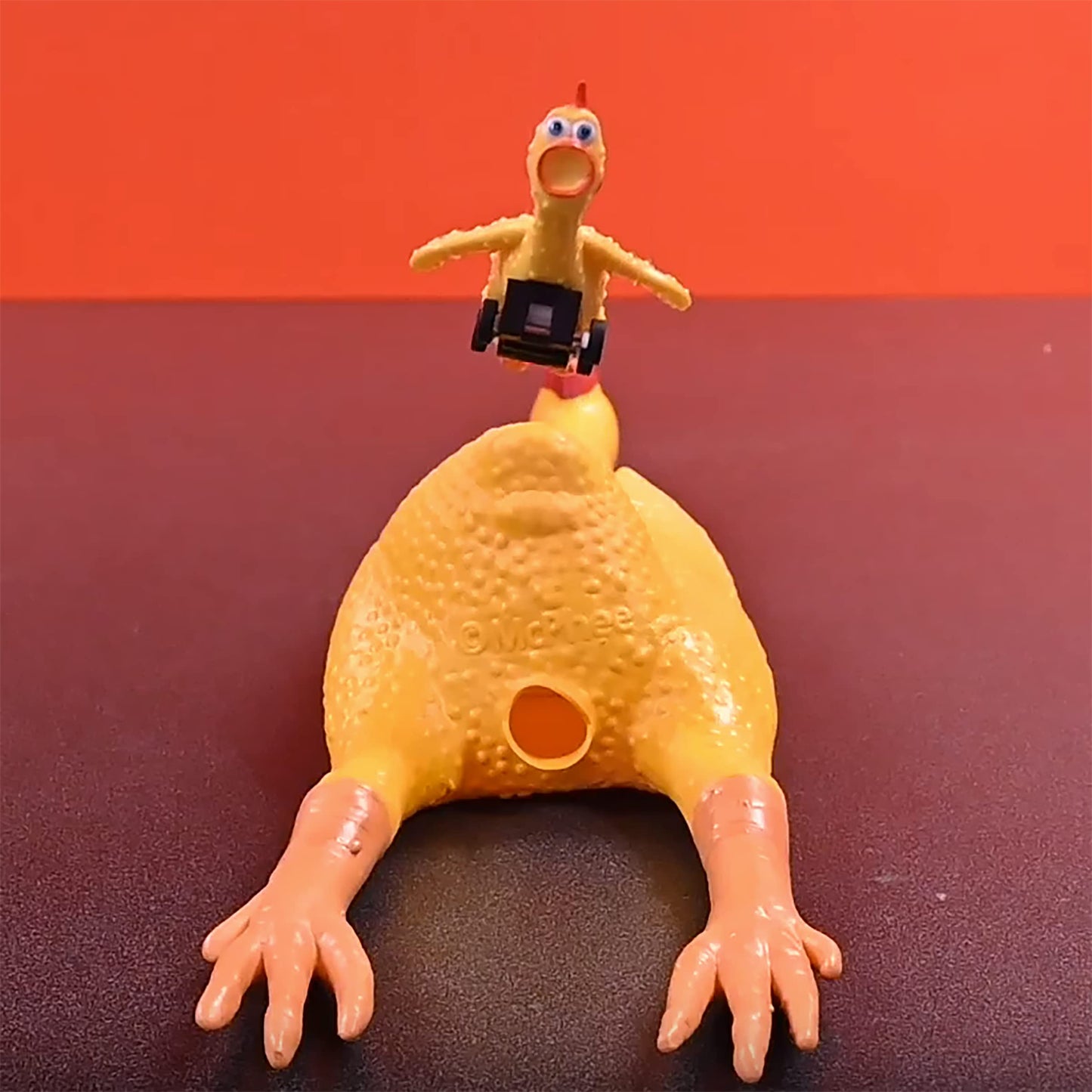 Archie McPhee Racing Rubber Chickens – 3 Piece Set | Pull-Back Tabletop Fun