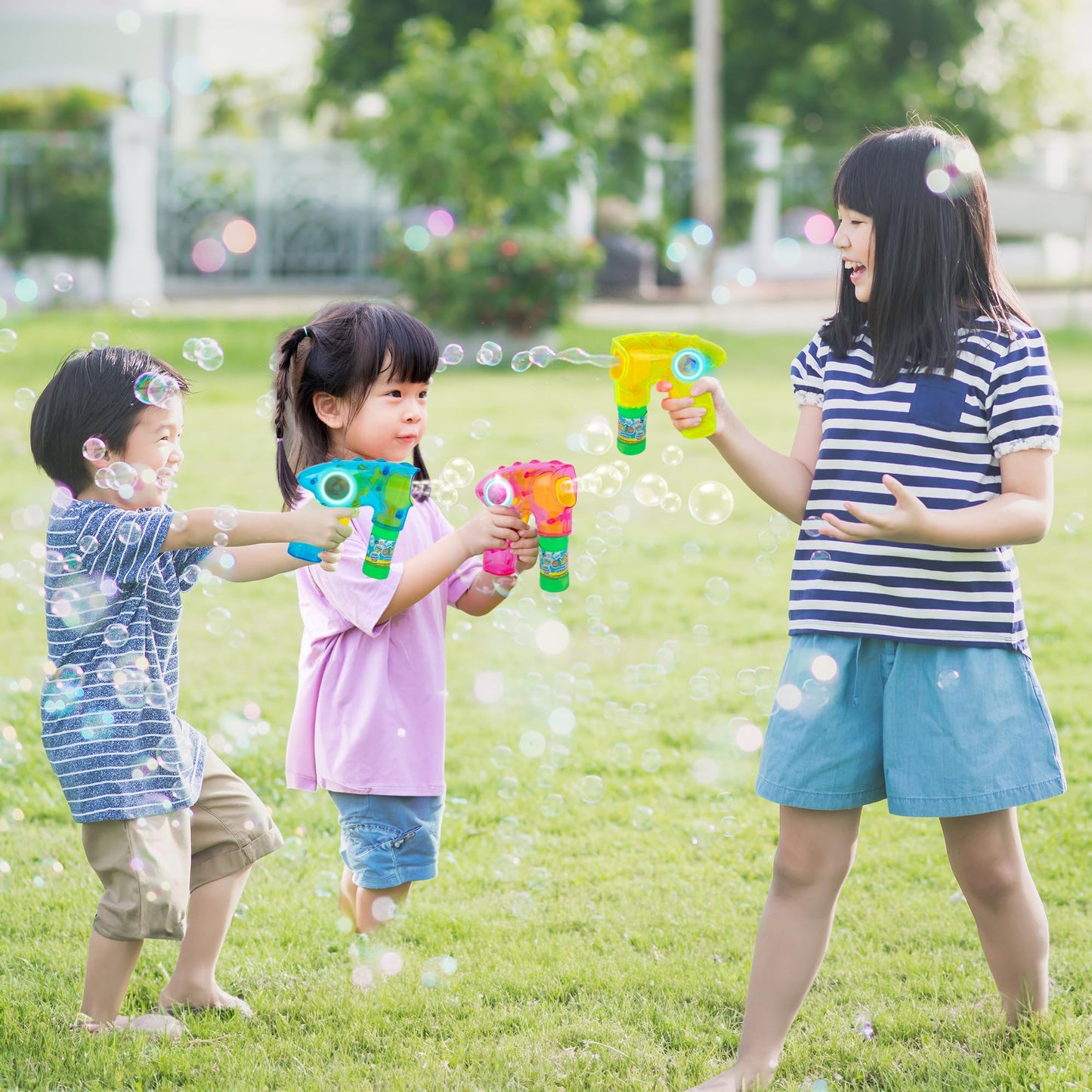 ArtCreativity Friction-Powered Light Up Bubble Blaster Gun Set of 3 – LED Bubble Guns with 6 Bottles