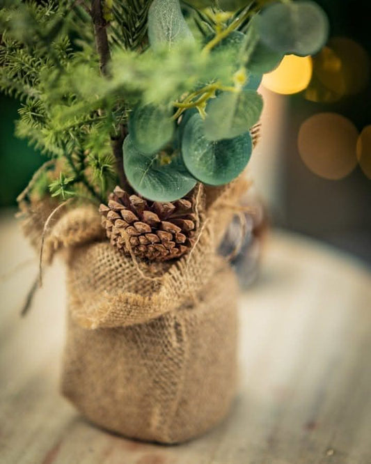 Pine Cone Berries Mini Artificial Tree Decoration
