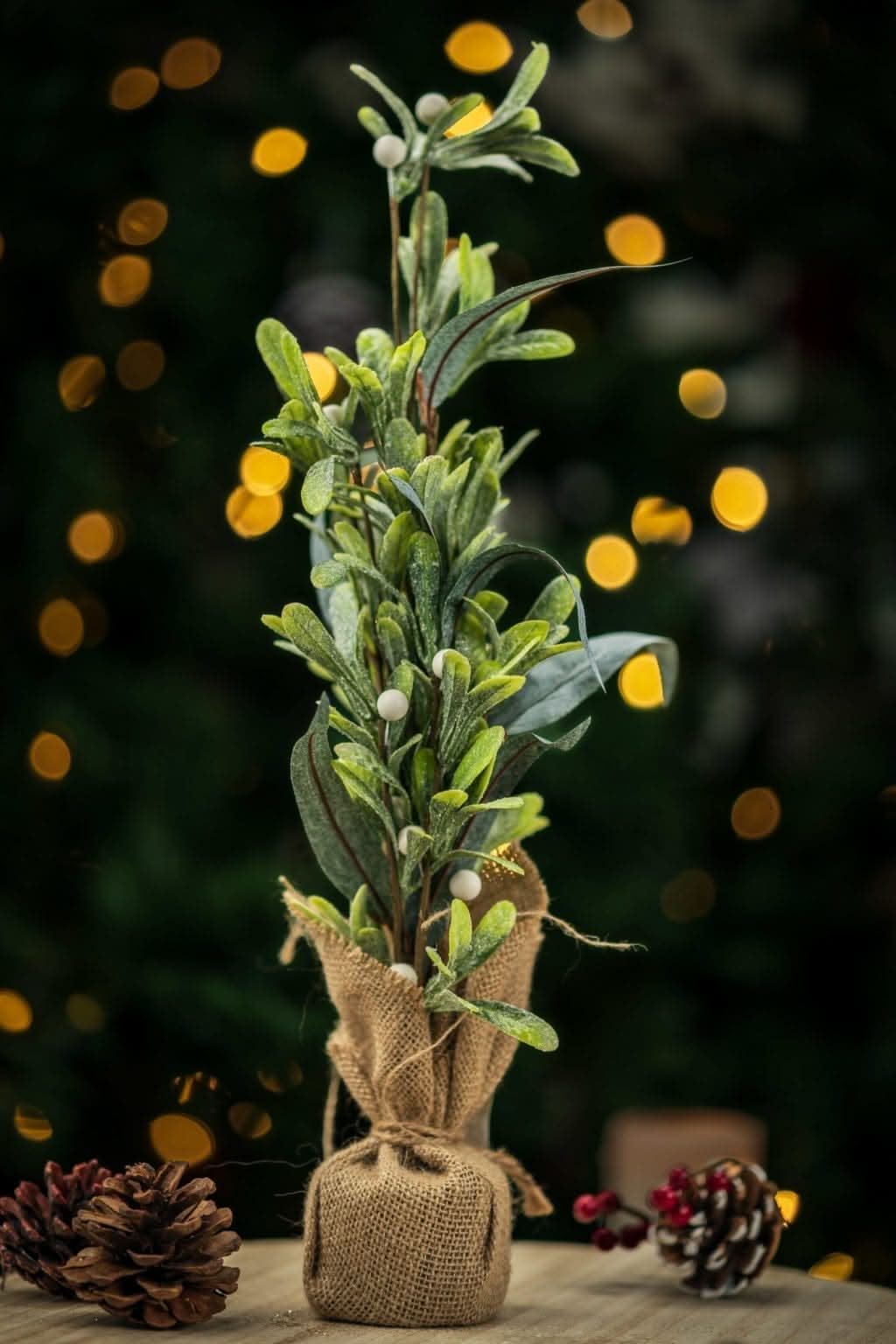 Pine Cone Berries Mini Artificial Tree Decoration