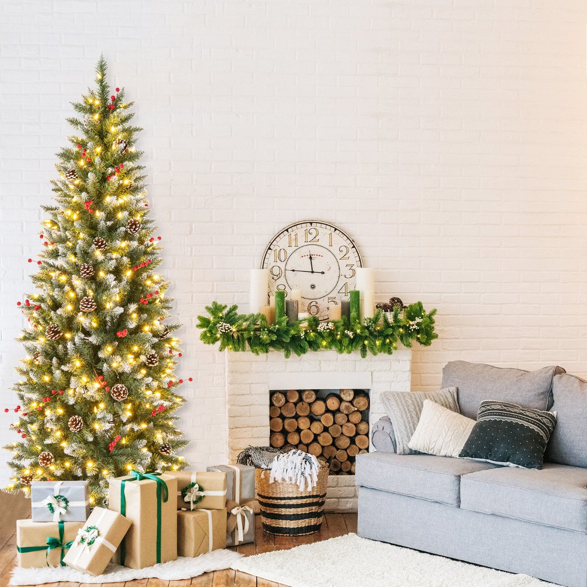 Artificial Christmas Tree with Branch Tips and Natural Pine Cones-150 cm