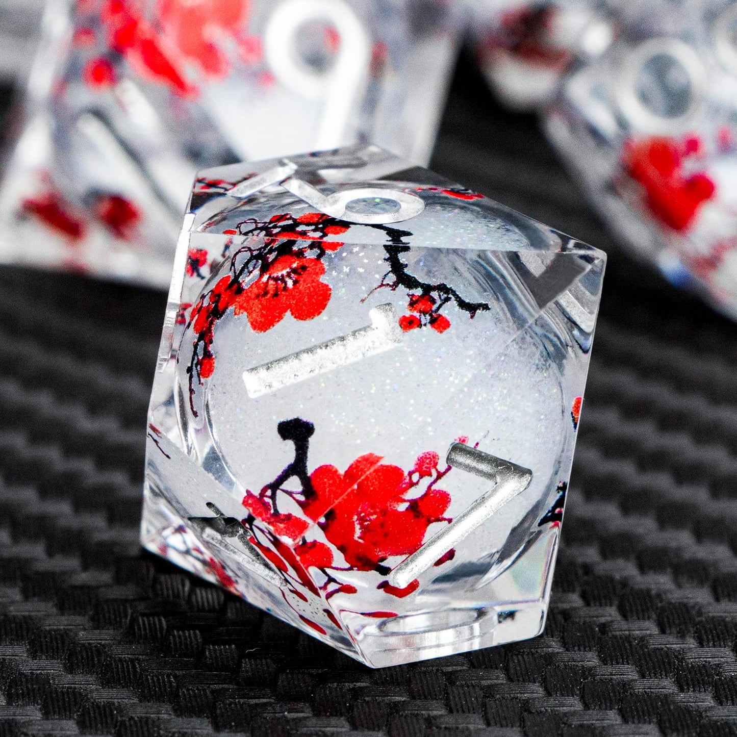 ARUOHHA DND Resin Dice Set – Plum Blossom Liquid Core White Sharp Edge Polyhedral Dice for D&amp;D with Gift Box (D4, D6, D8, D10, D12, D20, D%)