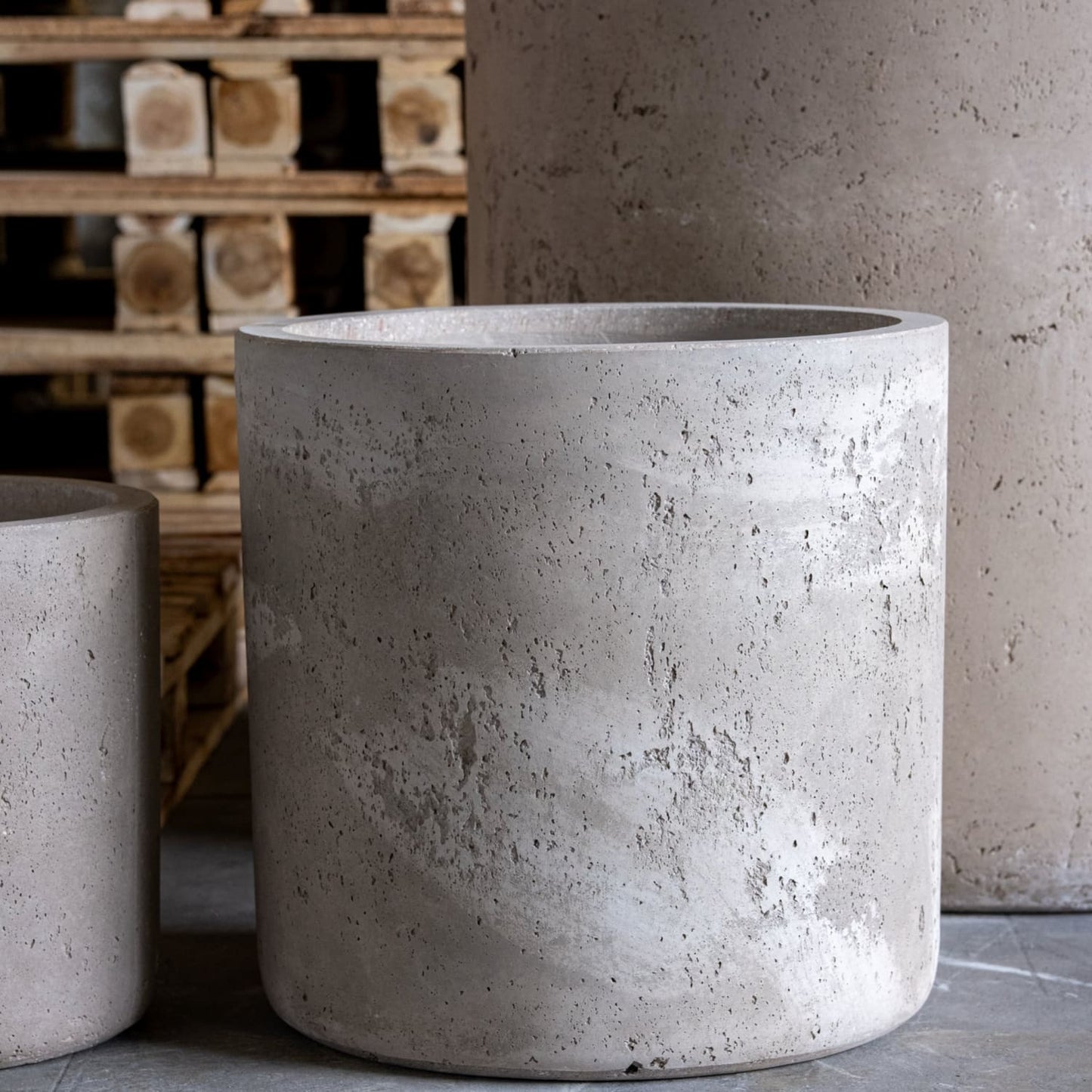 Aurella | Truffle – 100cm XXL Concrete Cylinder Planter – 621L Round Plant Pot
