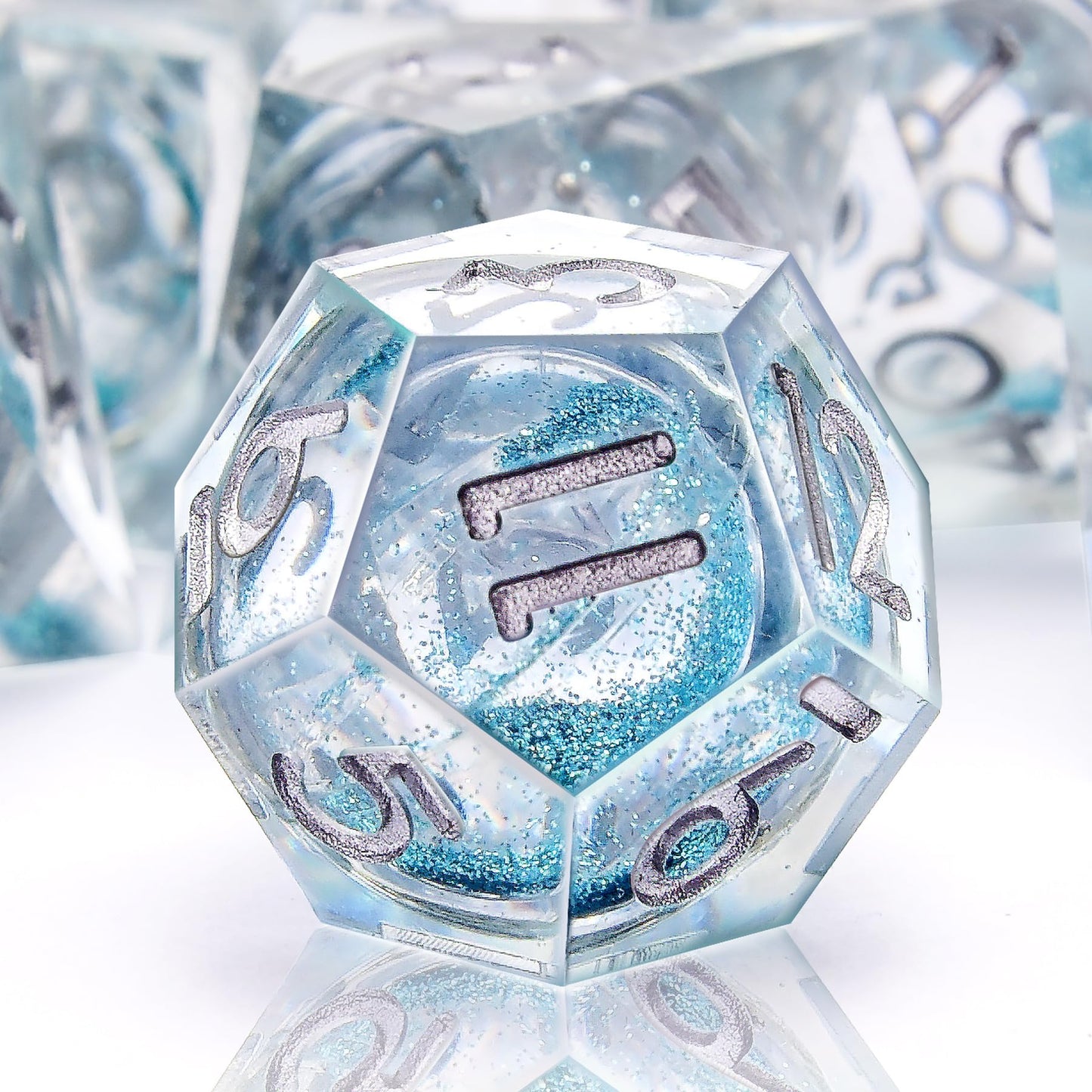 AUSTOR 7-Die Sharp Edge DND Dice Set – Liquid Quicksand Light Blue Resin Polyhedral Dice