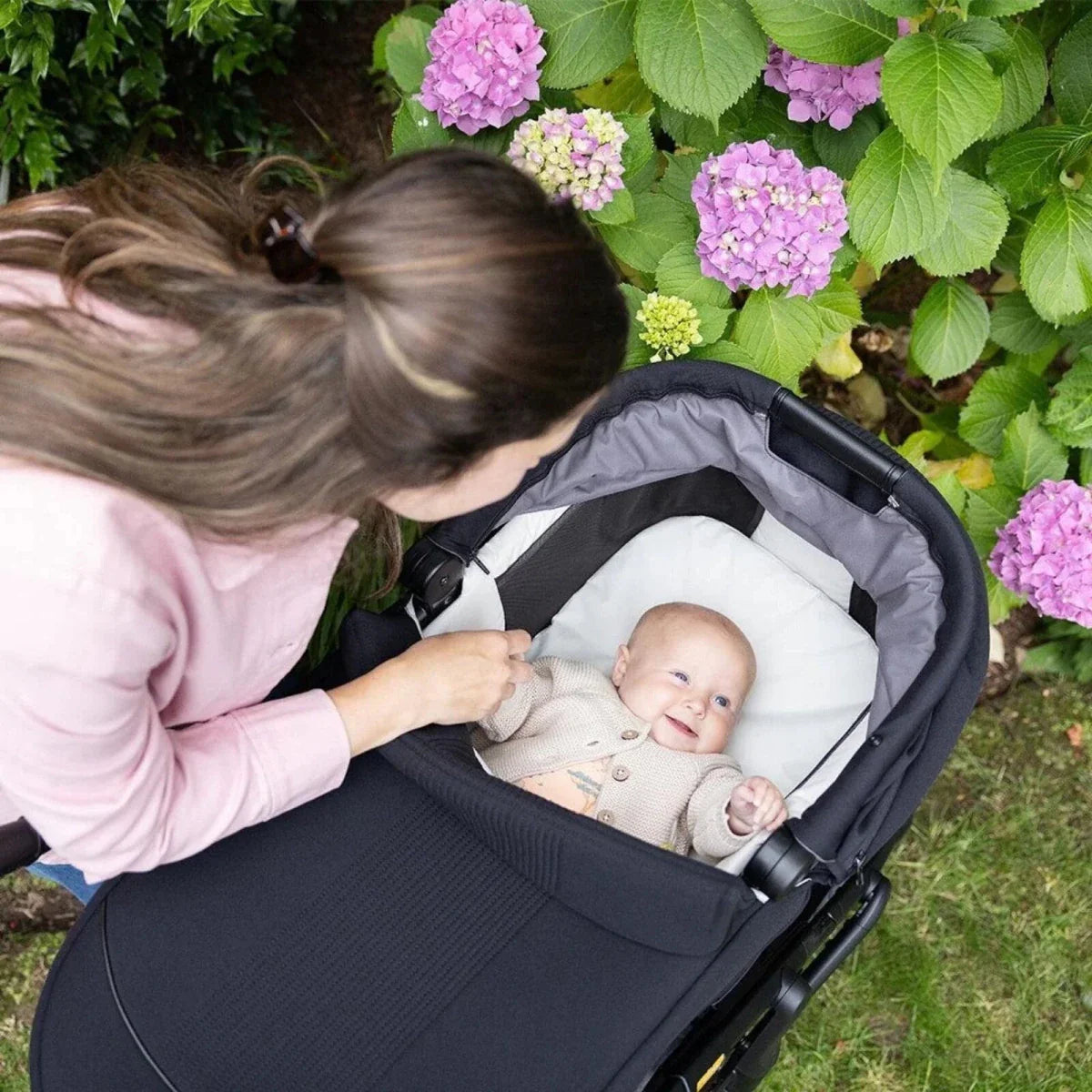 Joie Ramble XL Signature Carrycot - Eclipse