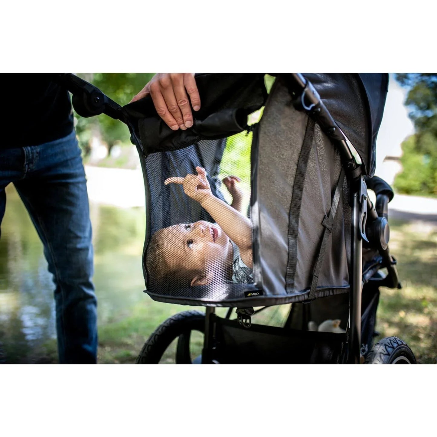 Hauck Runner 2 Pushchair - Black
