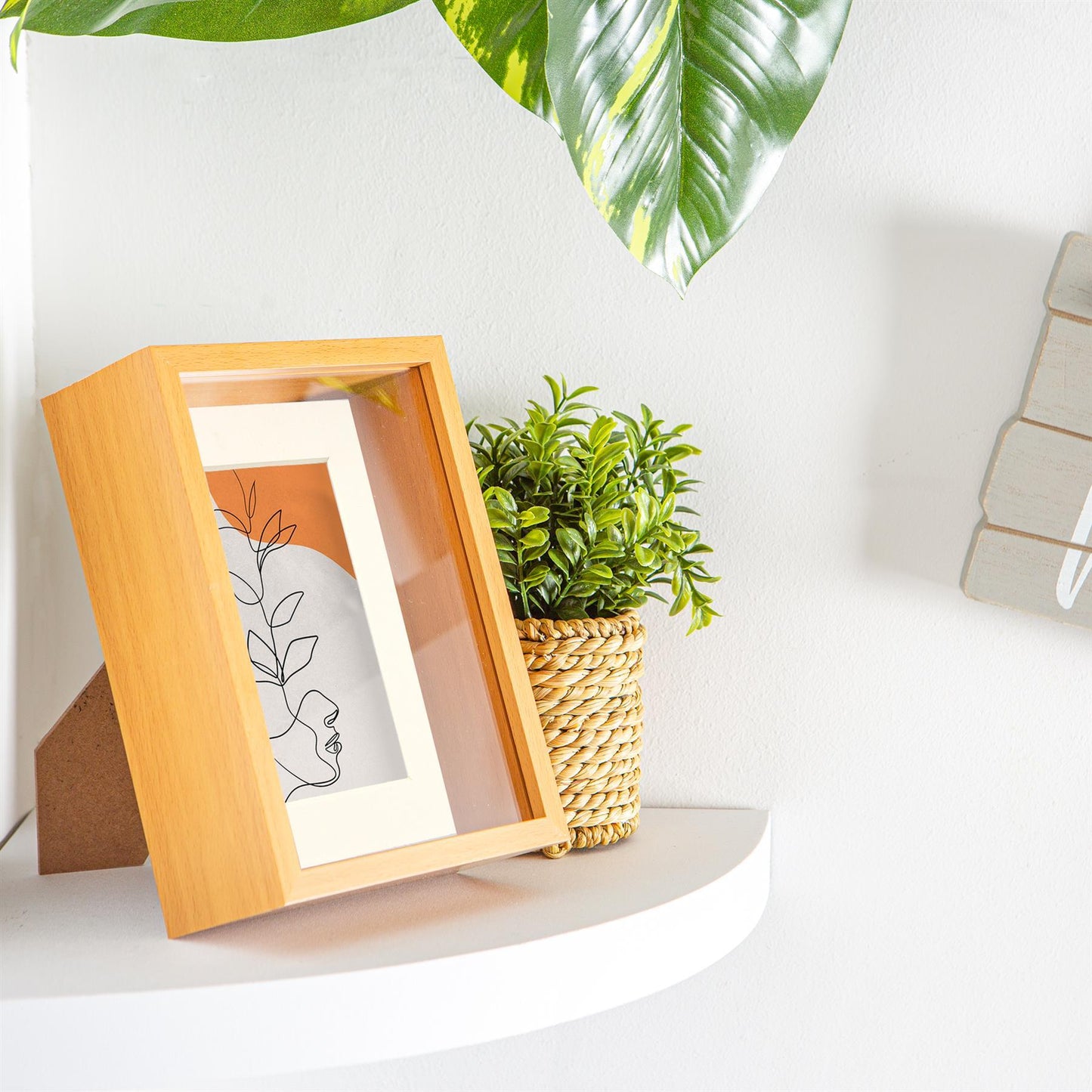 5" x 7" Light Wood 3D Deep Box Photo Frame - with 4" x 6" Mount