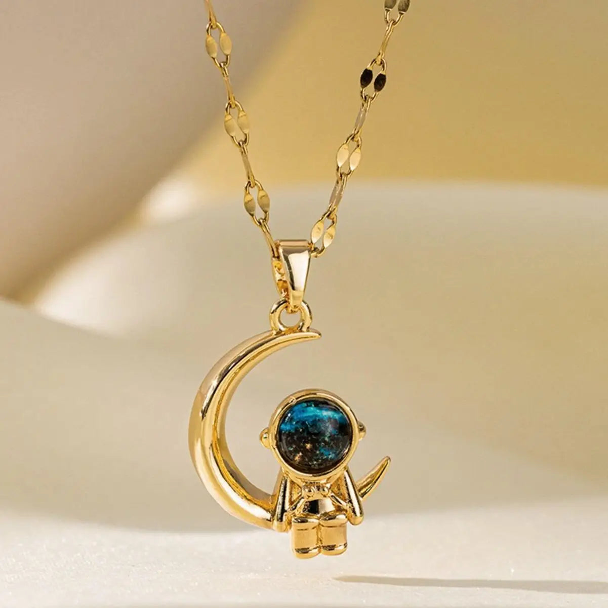 ZAKOL Spaceman Astronaut Star Necklaces For Women Girls Gold Color Planet Moon Pendant Clavicle Chain Choker Jewelry Gifts