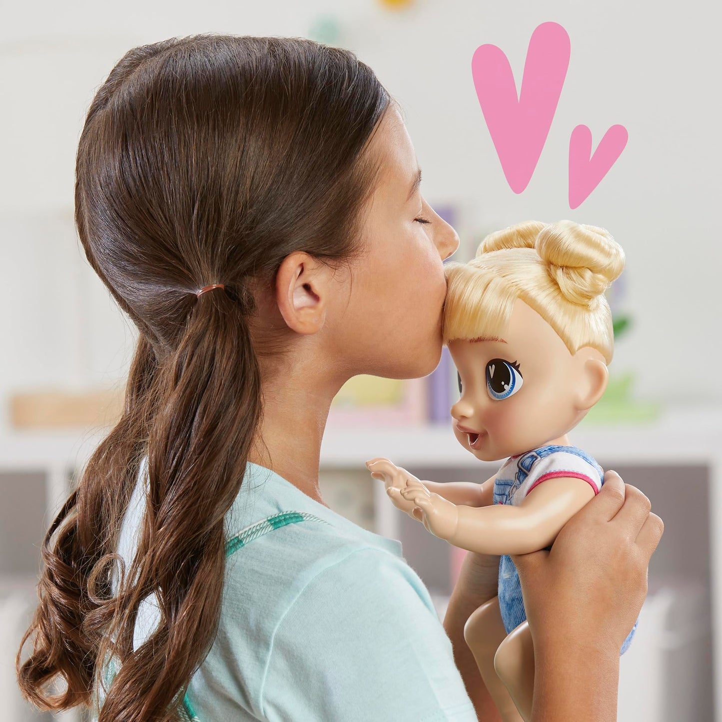 Baby Alive Harper Hugs Crawl 'n Play Electronic Crawling Baby Doll – 10.75 in, 3+