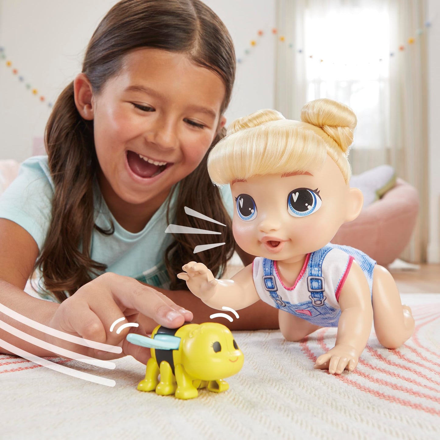 Baby Alive Harper Hugs Crawl 'n Play Electronic Crawling Baby Doll – 10.75 in, 3+