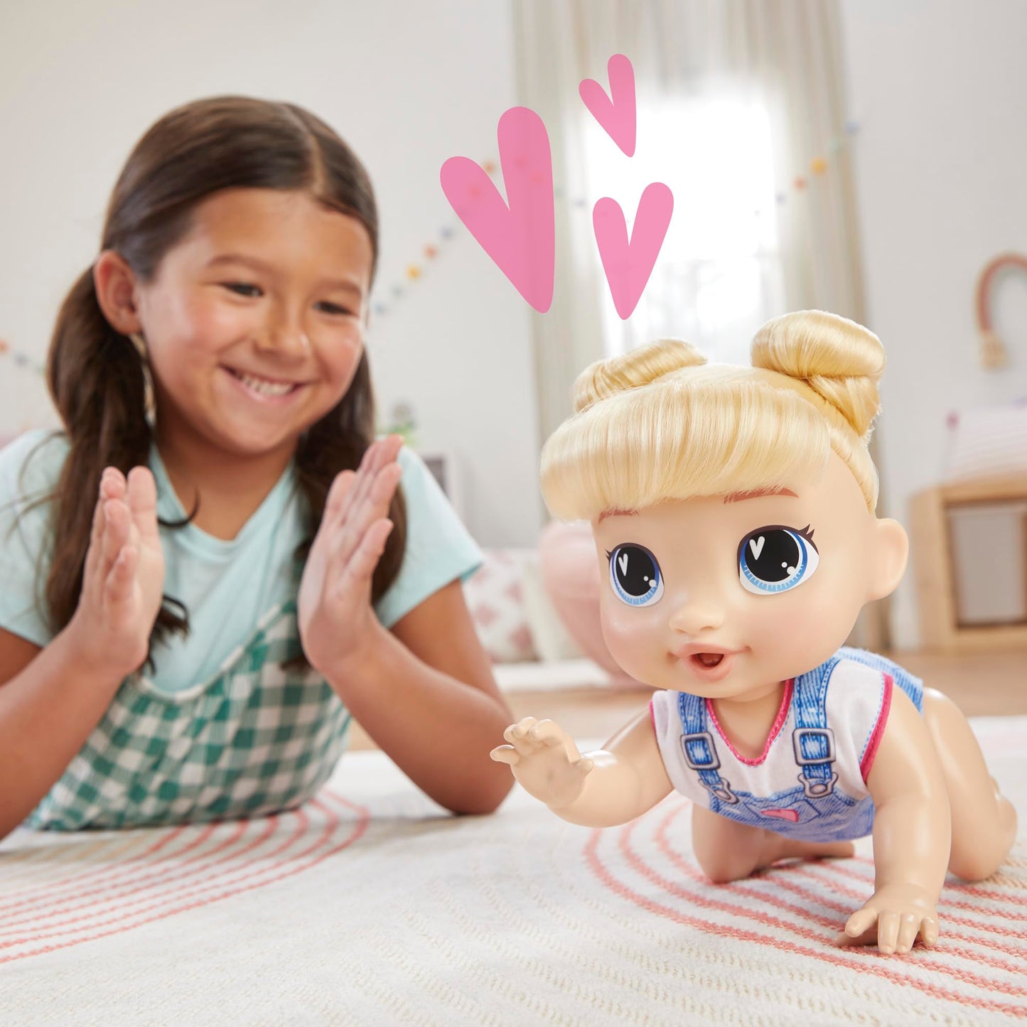 Baby Alive Harper Hugs Crawl 'n Play Electronic Crawling Baby Doll – 10.75 in, 3+