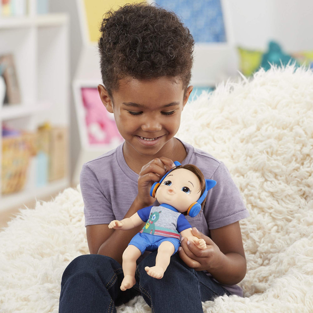 Baby Alive Littles Carry N Go Matteo Doll in Carrier – 9-Inch, 3+