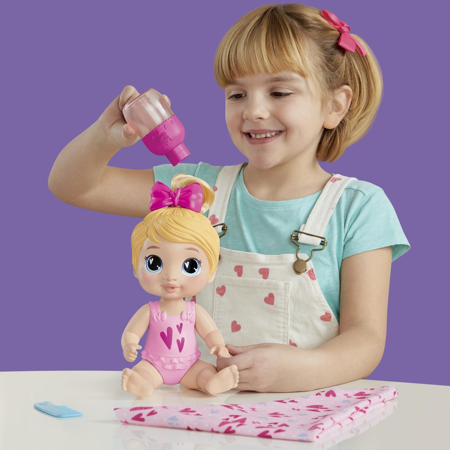 Baby Alive Shampoo Snuggle Harper Hugs Blonde Hair - 11-Inch Water Doll Playset