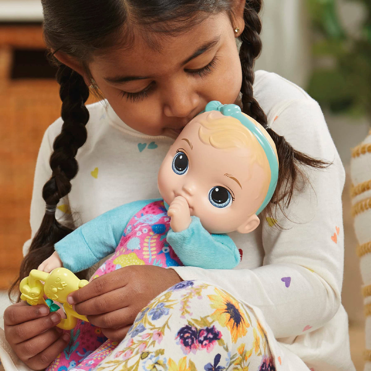 Baby Alive Soft ’n Cute Doll – 11-Inch Soft Baby for Toddlers | Washable & Cuddly