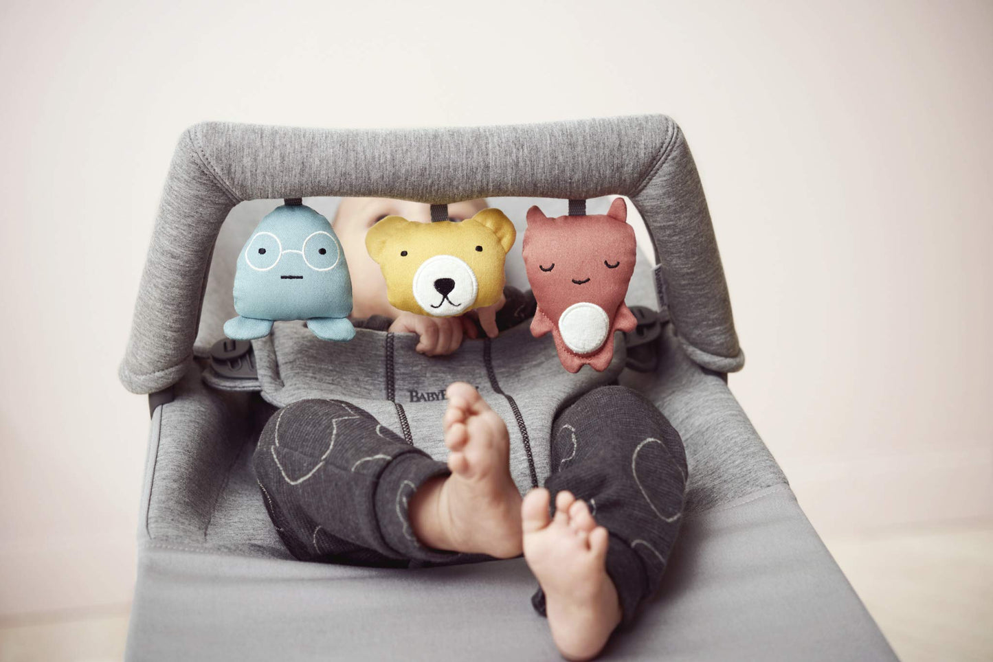 BabyBjörn Soft Friends Toy for Bouncer – Gentle, Engaging Baby Toy