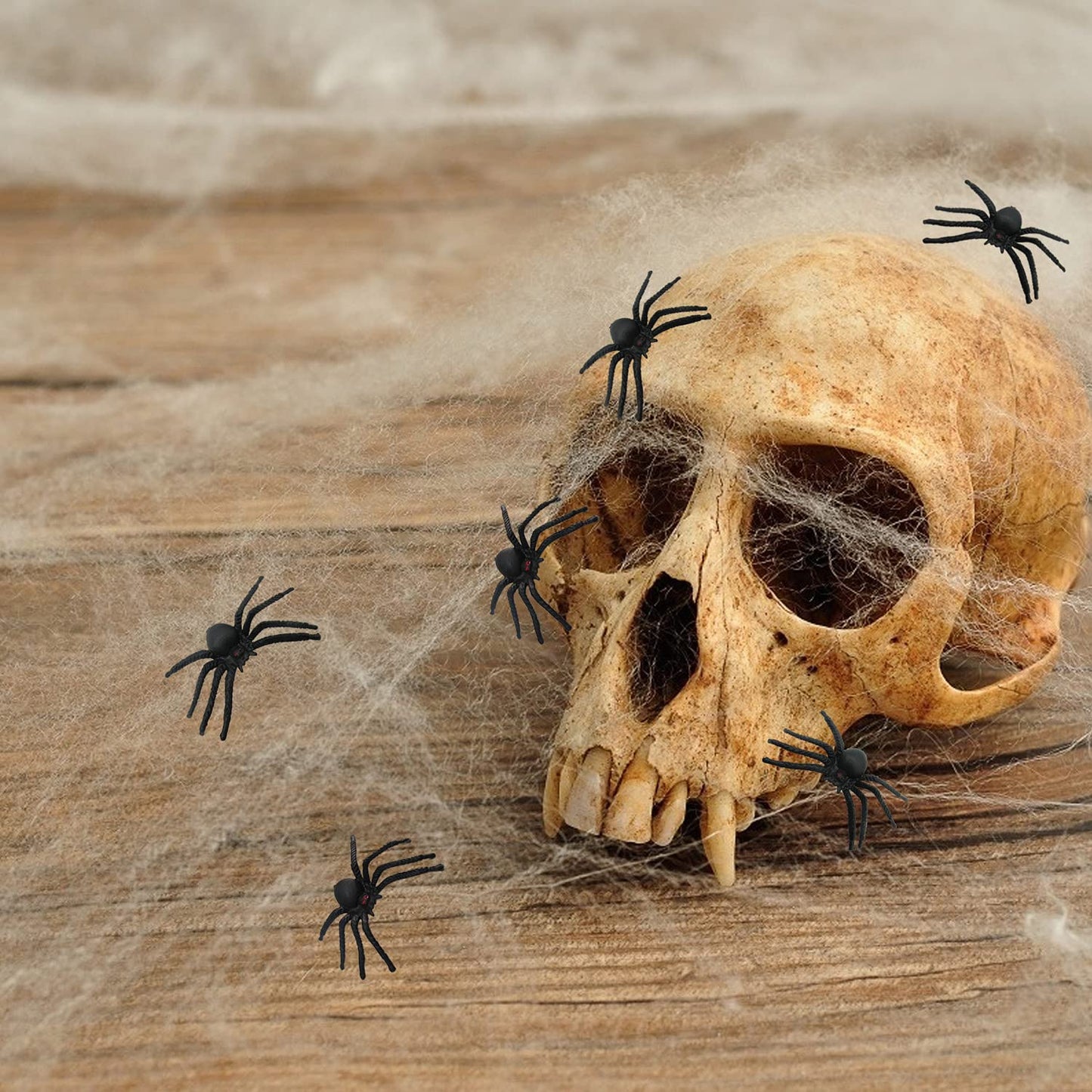 BAINFE 100PCS Realistic Plastic Spiders for Halloween Decor & Pranks