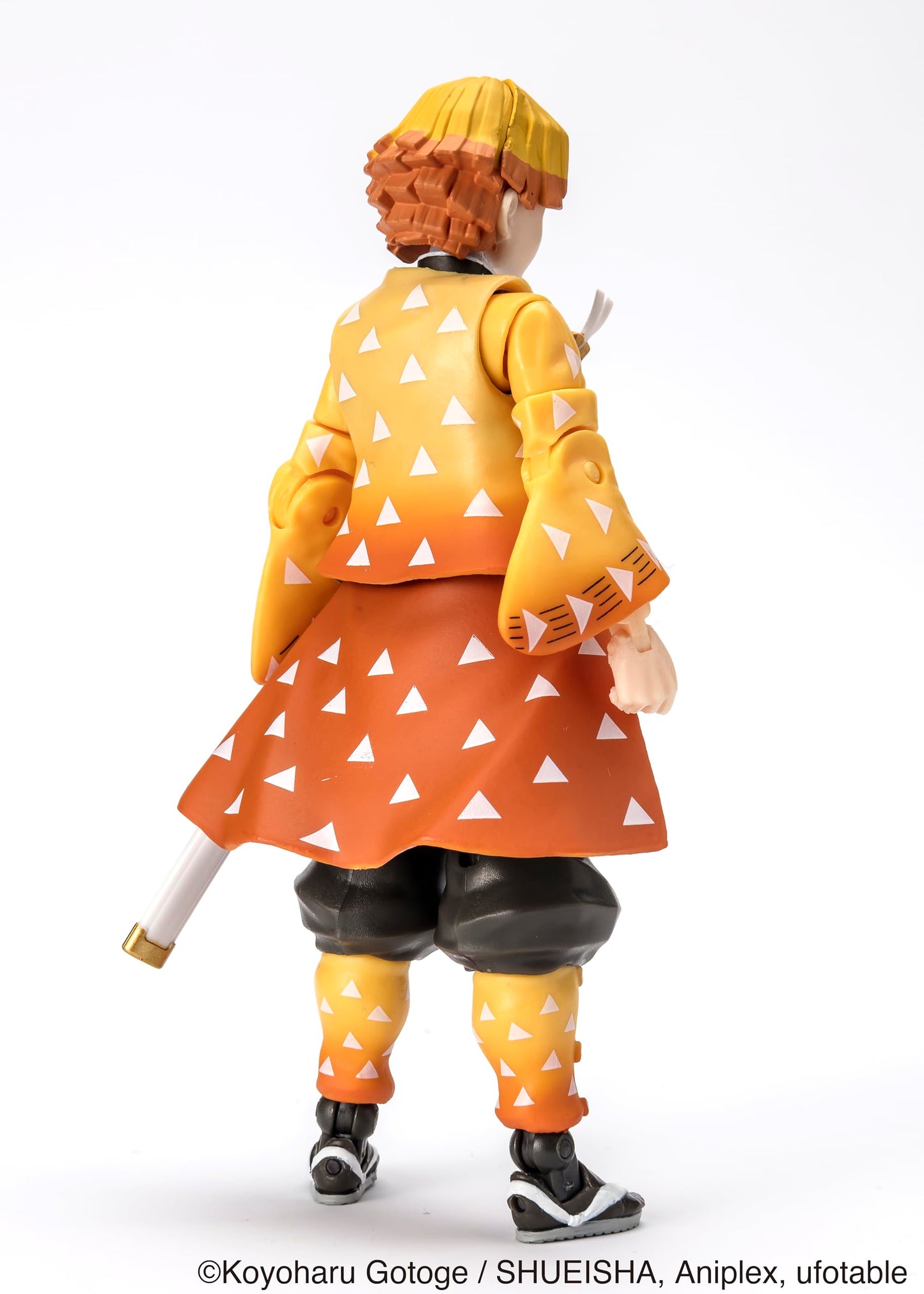 BANDAI Ultimate Legends Zenitsu Agatsuma Action Figure – 12.5cm, 27 Points of Articulation | Demon Slayer Collectible