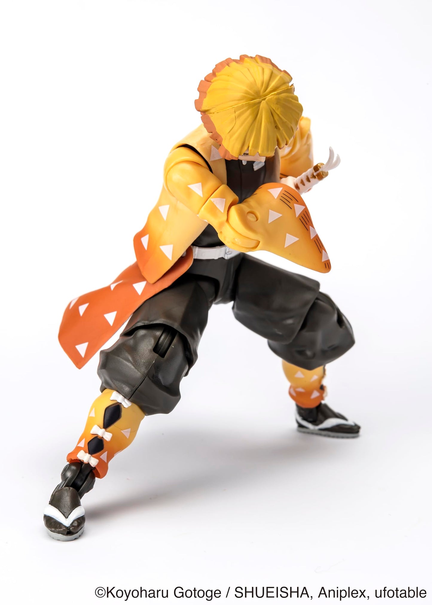 BANDAI Ultimate Legends Zenitsu Agatsuma Action Figure – 12.5cm, 27 Points of Articulation | Demon Slayer Collectible