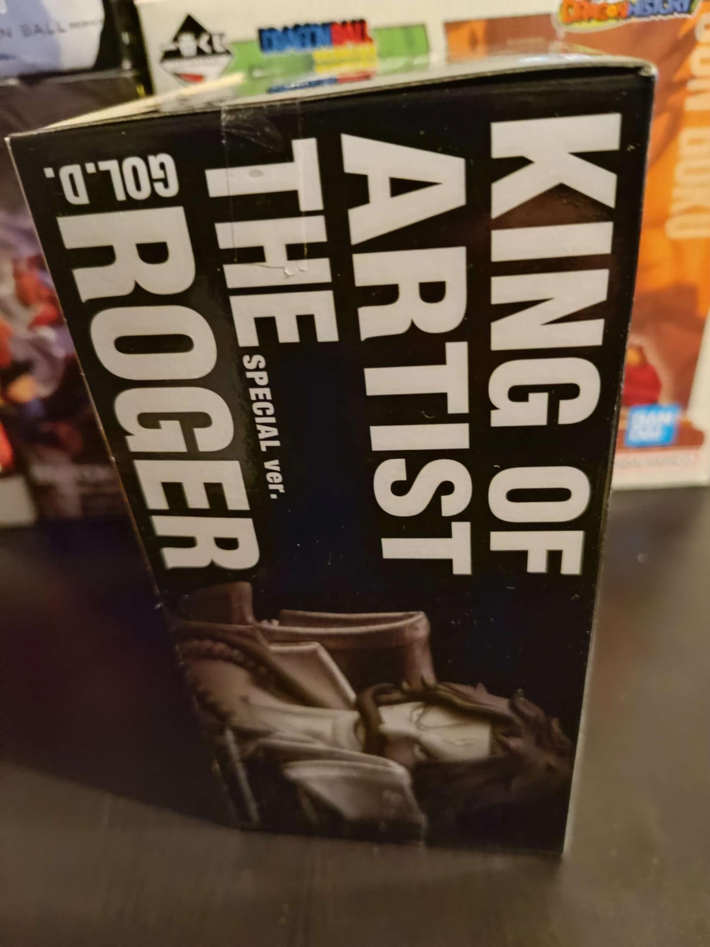 Banpresto Gol D. Roger Special ver. A – King of Artist Figure (9.1in)