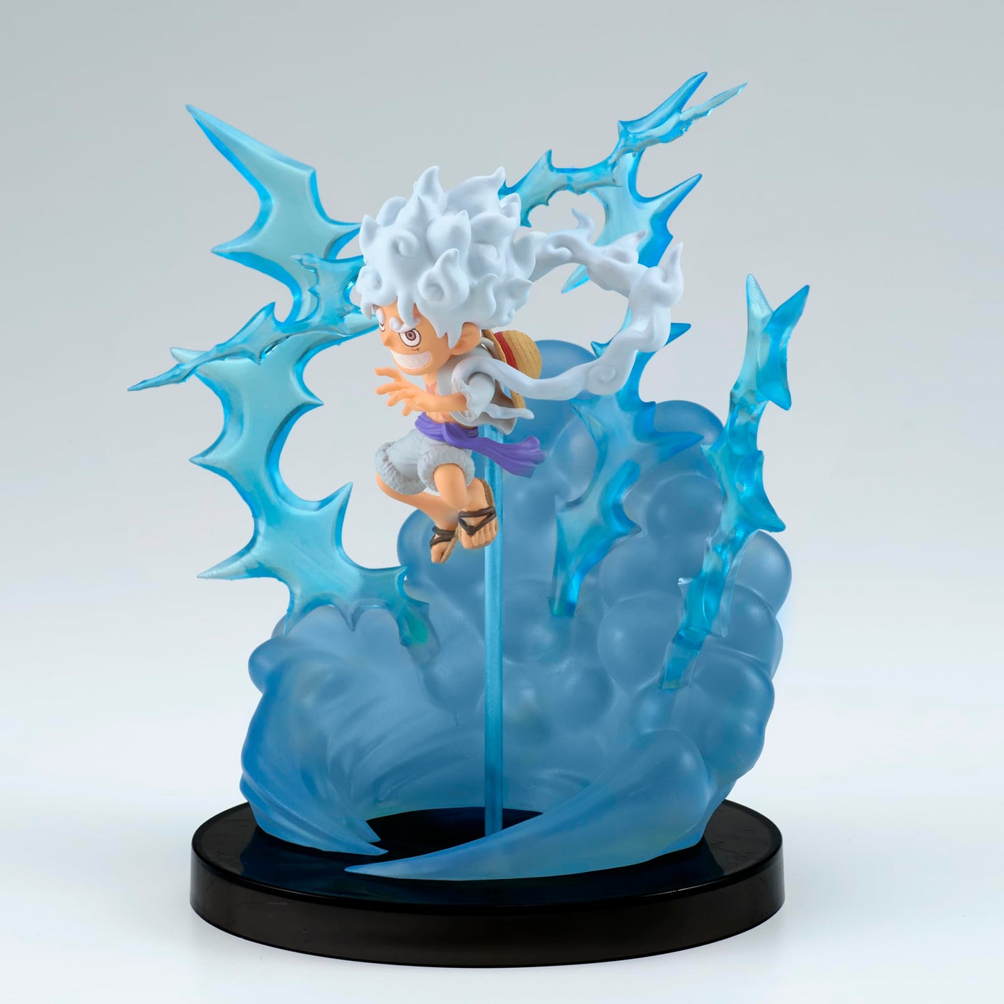 Banpresto Monkey D. Luffy Gear 5 World Collectable Figure - 2.8 in Display