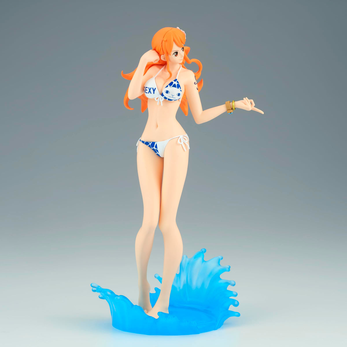 Banpresto One Piece Nami Splash Style Figure – Glitter & Glamours, 9.1" Tall (Official Bandai Spirits)
