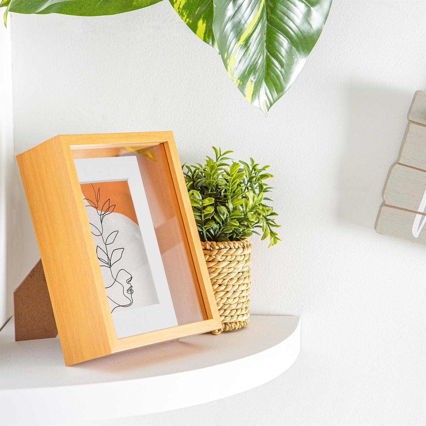 5" x 7" Light Wood 3D Deep Box Photo Frame - with 4" x 6" Mount