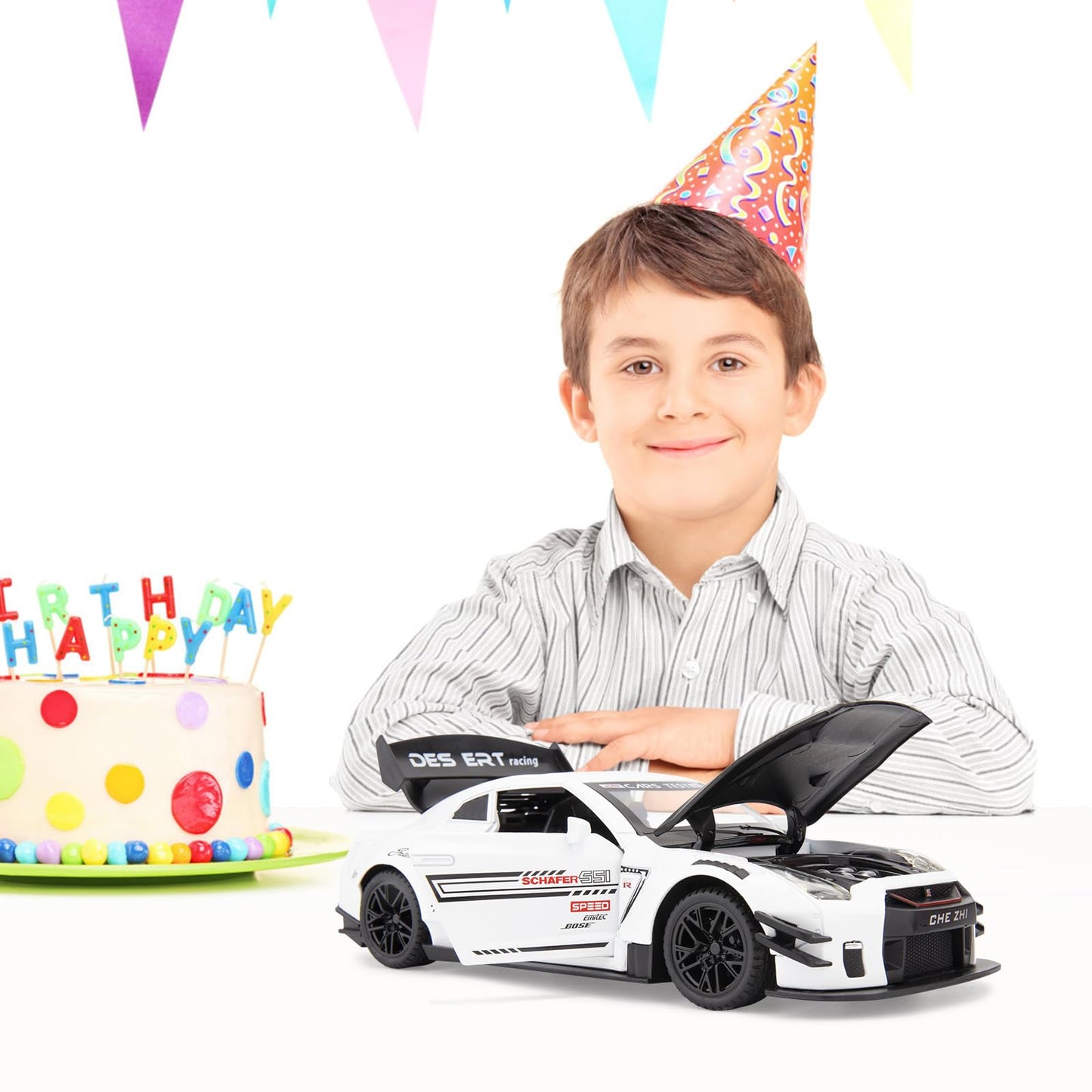 BDTCTK 1/24 Scale Nissan GTR Model Car Toy with Sound & Light — Zinc Alloy Pull-Back (White)
