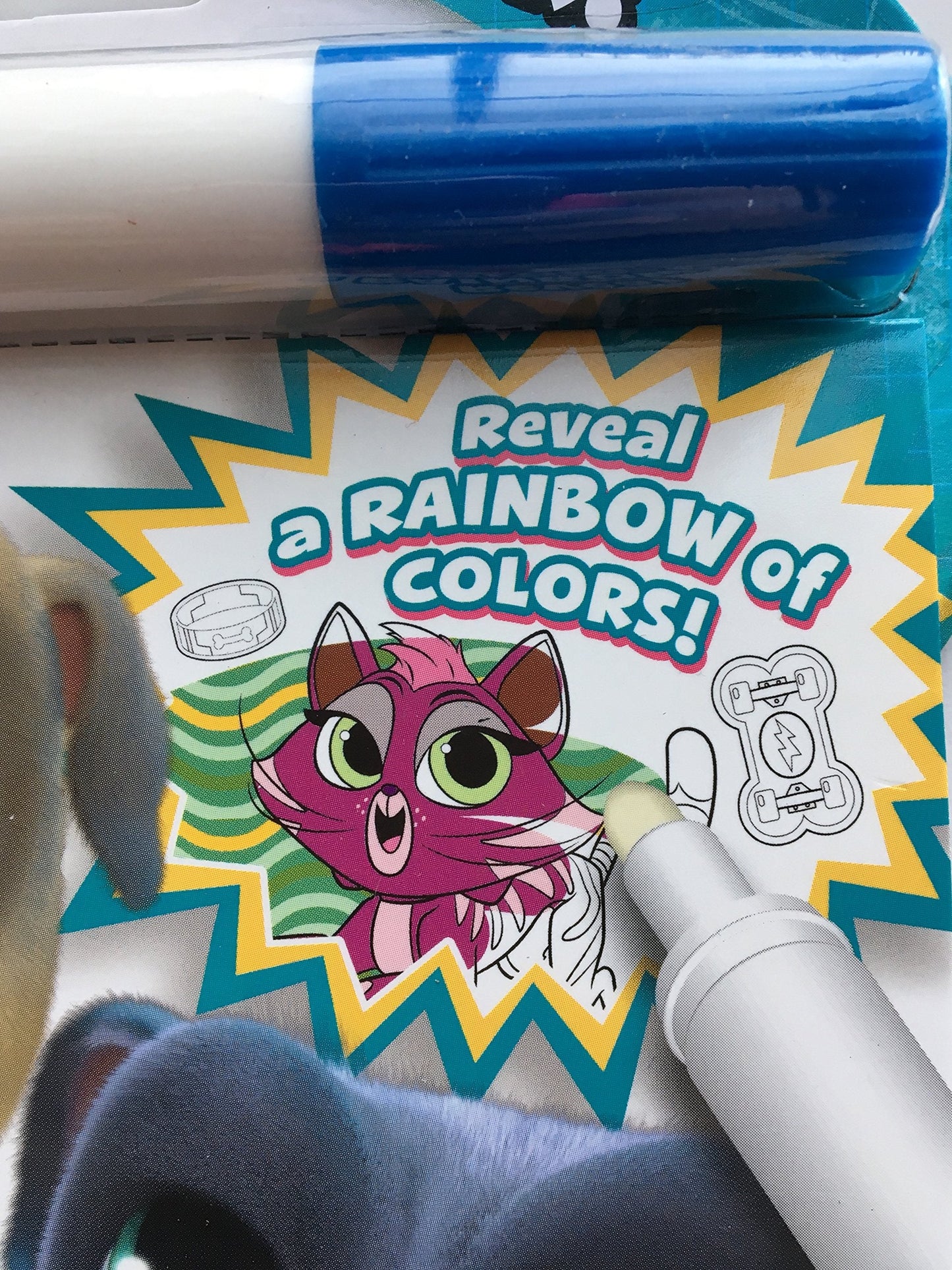 Bendon Puppy Dog Pals Imagine Ink: Magic Ink Pictures & Mess-Free Marker