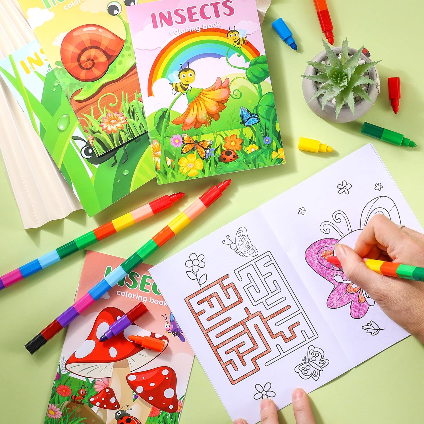 BenLouis 24 Pcs Insects Mini Coloring Books – Kids Bug Party Favors & Travel Activities