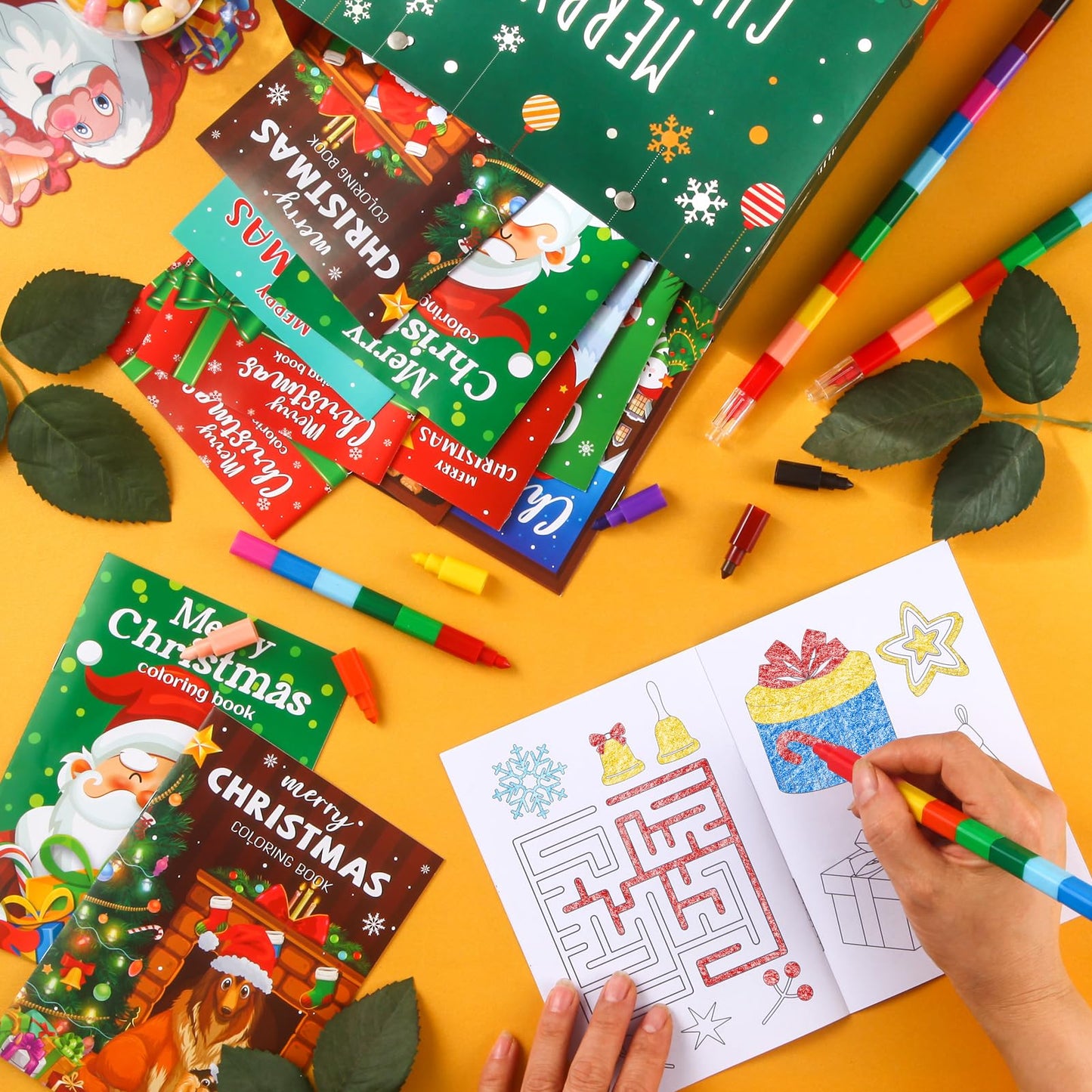 BenLouis 24 Pcs Christmas Mini Coloring Books – Kids Xmas Party Favors, 72 Patterns, 6.7 x 4.7 in