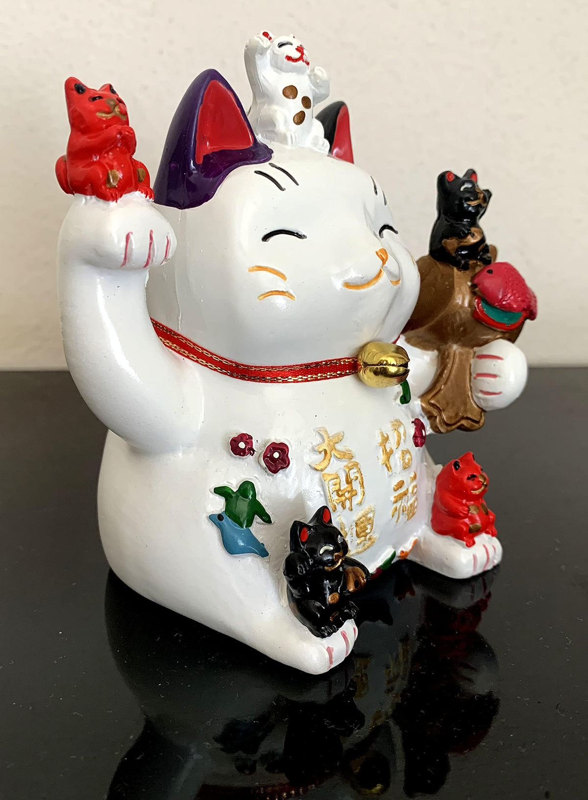 Betterdecor Maneki Neko Cat Figurine with Hidden Coin Bank – Decorative Home & Office Accent