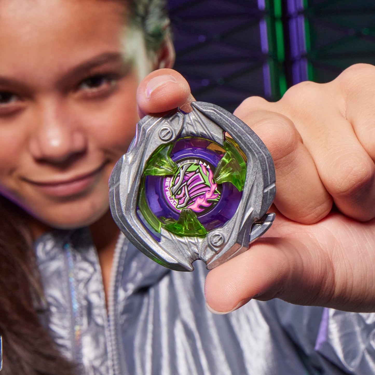 Hasbro Beyblade X Victory Grip Clockwise Starter Kit | Beyblade X Battle Top & Starter