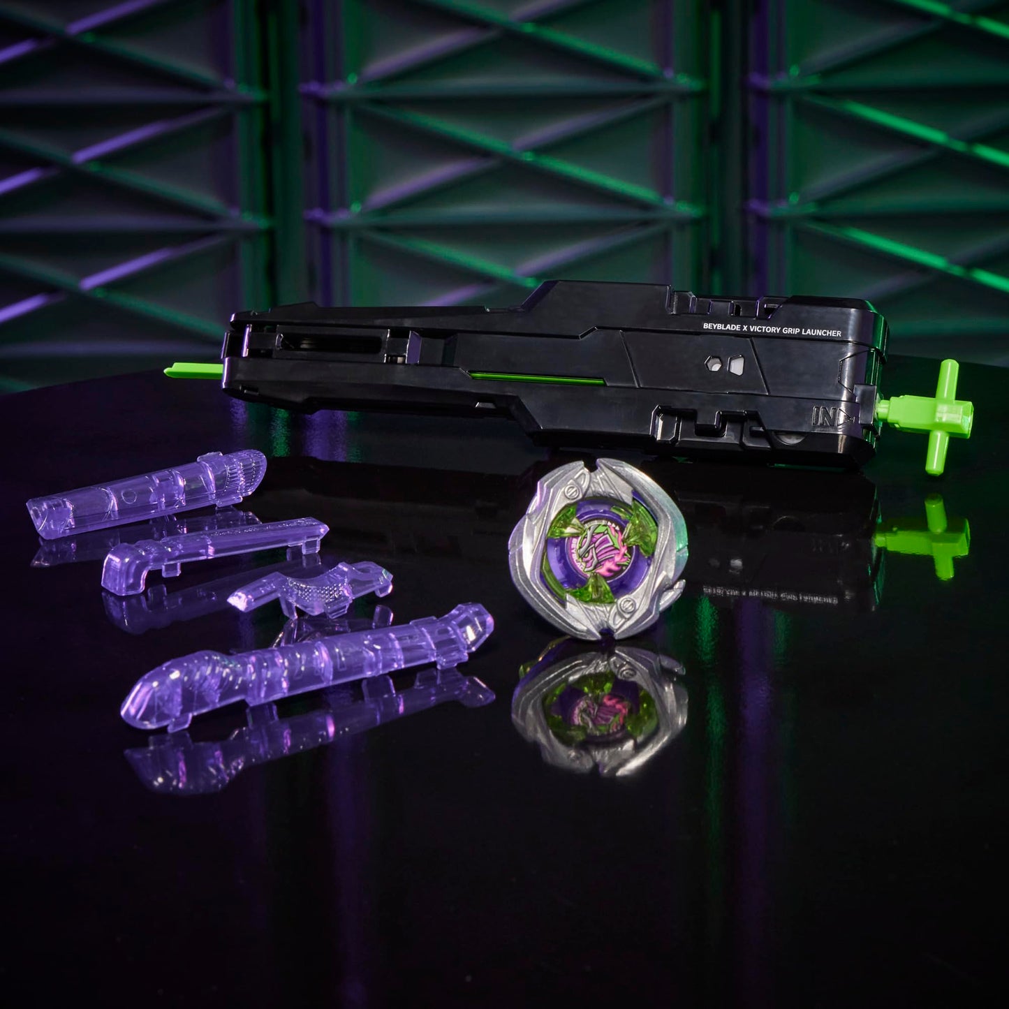 Hasbro Beyblade X Victory Grip Clockwise Starter Kit | Beyblade X Battle Top & Starter