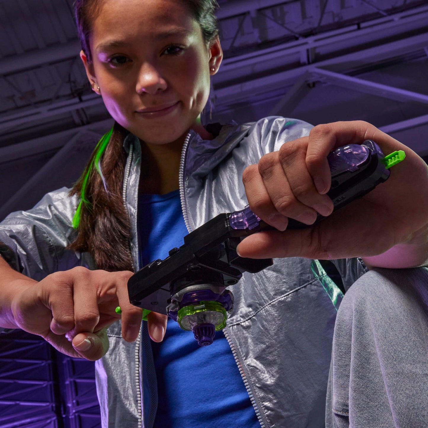 Hasbro Beyblade X Victory Grip Clockwise Starter Kit | Beyblade X Battle Top & Starter
