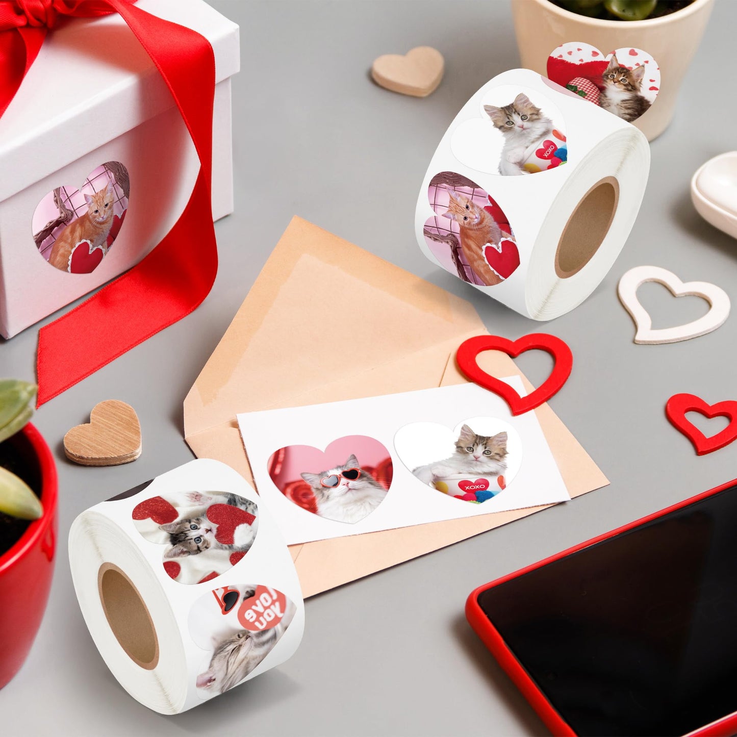 BeYumi Valentine Realistic Cat Stickers – 1000 Pcs in 2 Rolls, Waterproof & 16 Breeds