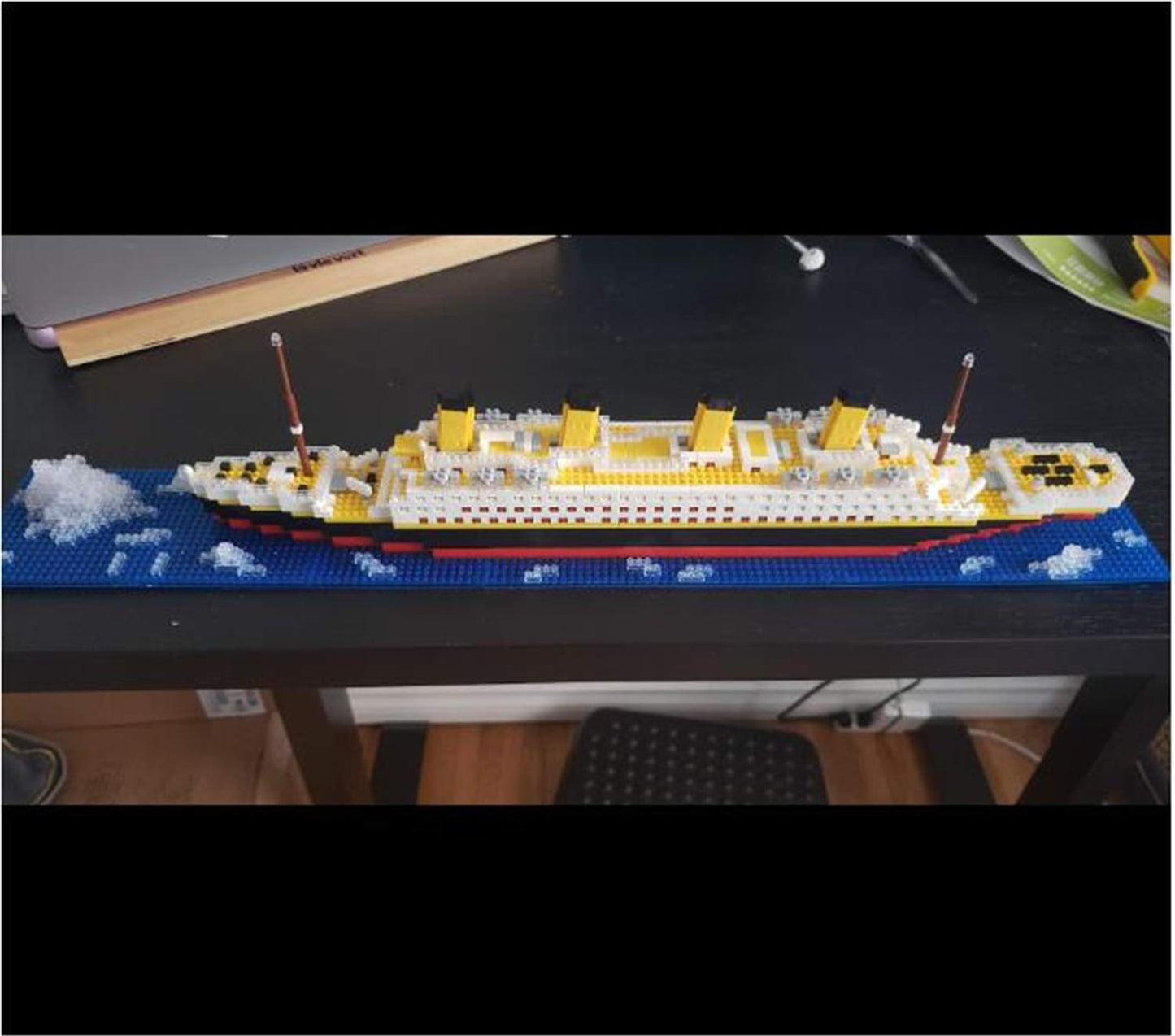 BIDIUTOY Titanic Ship Model Building Block Set – 1860 Micro Blocks | 3D Puzzle Toy