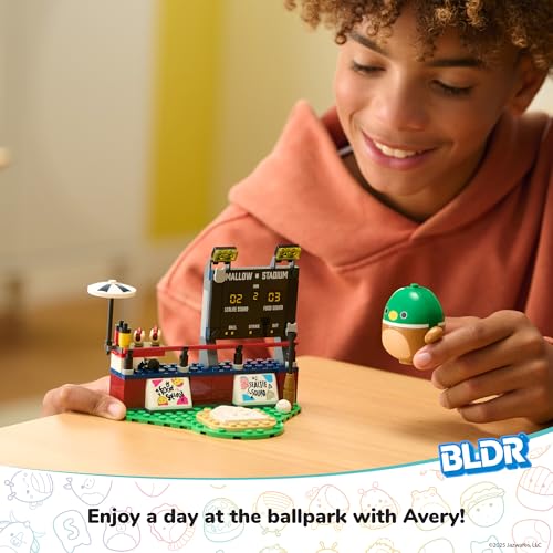 BLDR Avery’s Ball Game Building Set – Avery the Mallard Squishmallows Figure (8+)