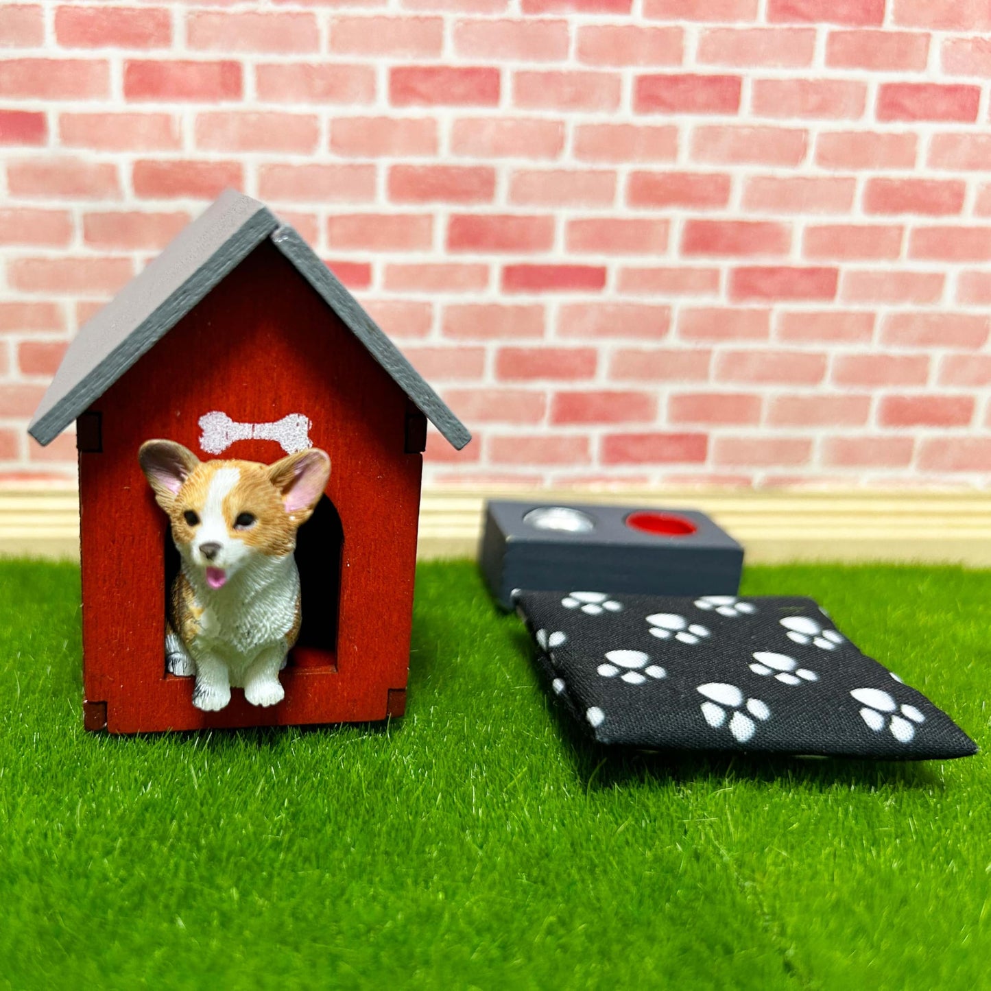 blminiatures Enhanced Dollhouse Family Pets Set – Corgi Figurine, Doghouse & Bowls