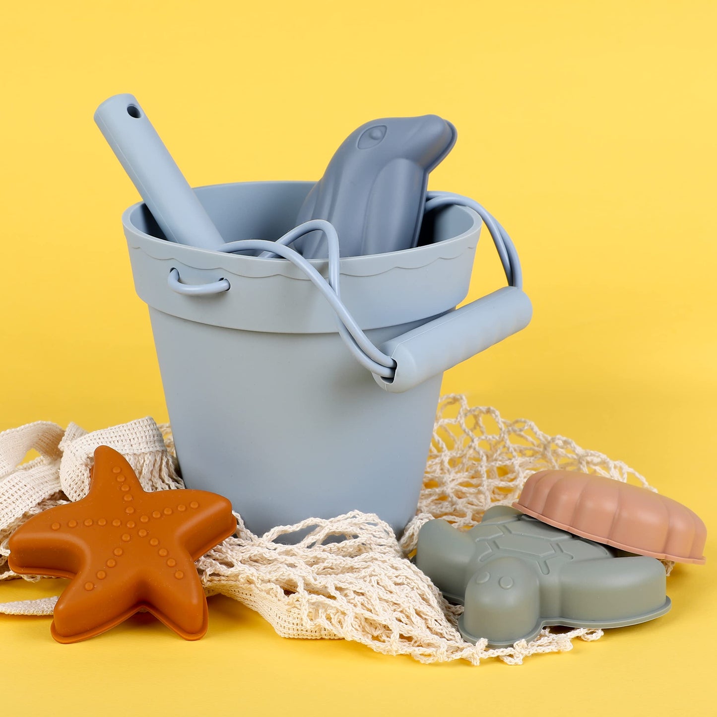 BLUE GINKGO Modern Baby Sand Toys – Travel-Friendly Silicone Bucket, Shovel & 4 Molds (Blue)