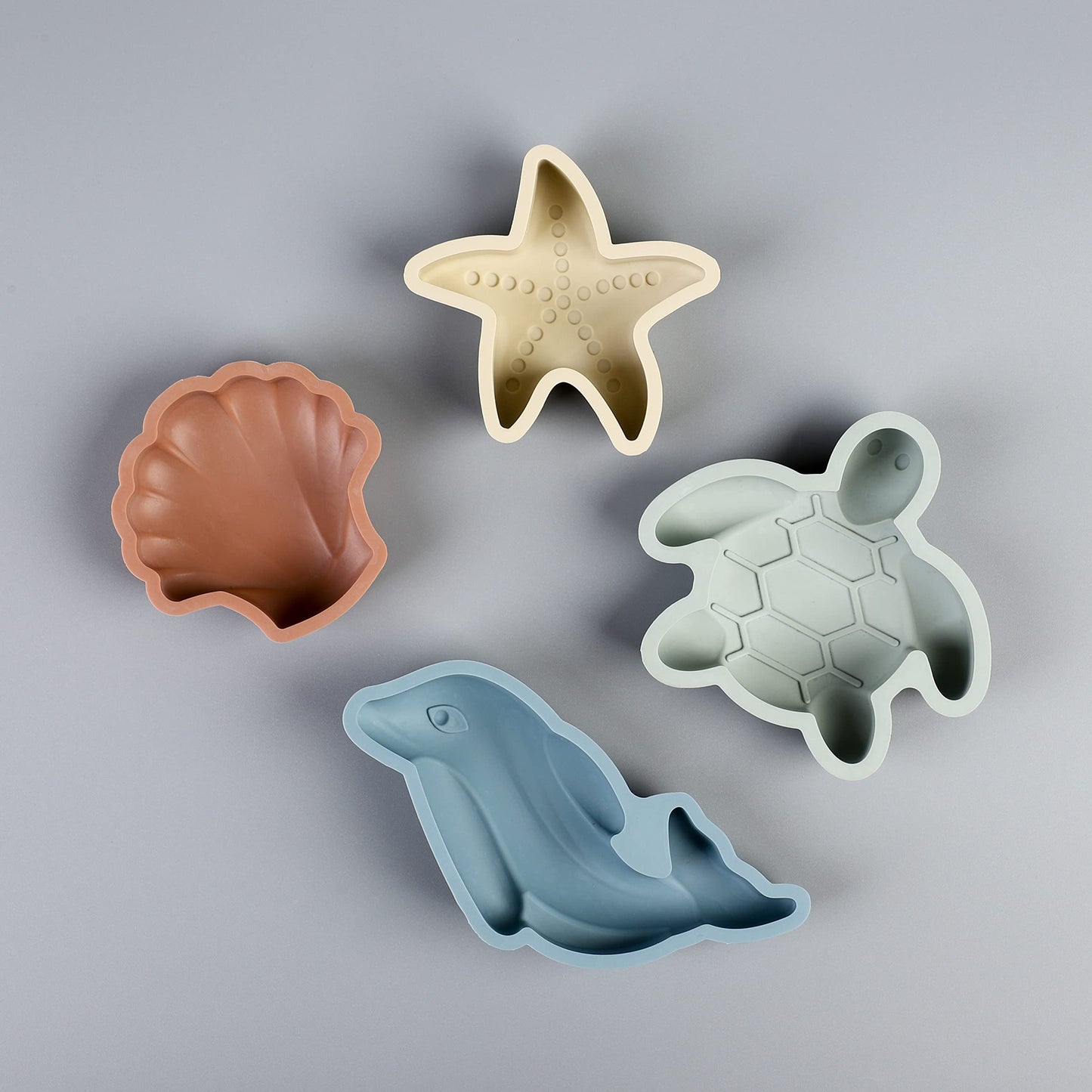 BLUE GINKGO Silicone Beach Toys - Modern Travel-Friendly Beach Set (Beige)