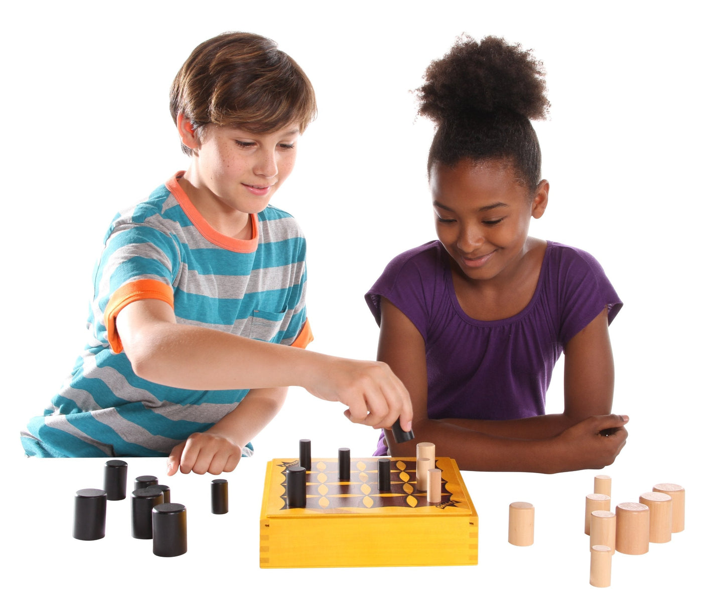 Blue Orange Gobblet! Abstract Strategy Board Game – Award-Winning All-Wood 2-Player Family Game