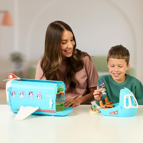 Bluey 3-in-1 Transforming Airplane Toy Playset – Plane, Resort & Boat with 2 Exclusive Figures