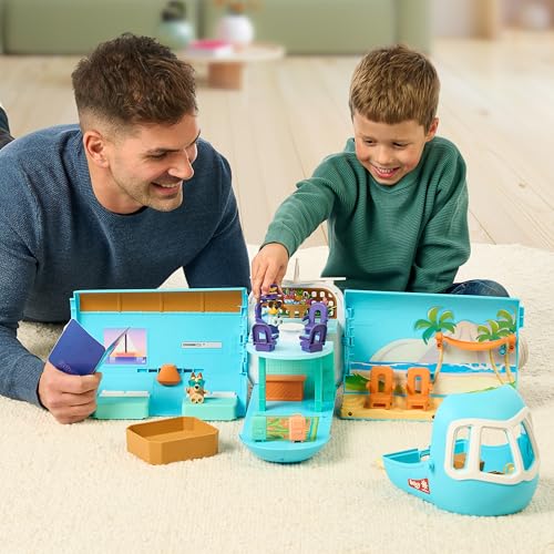 Bluey 3-in-1 Transforming Airplane Toy Playset – Plane, Resort & Boat with 2 Exclusive Figures