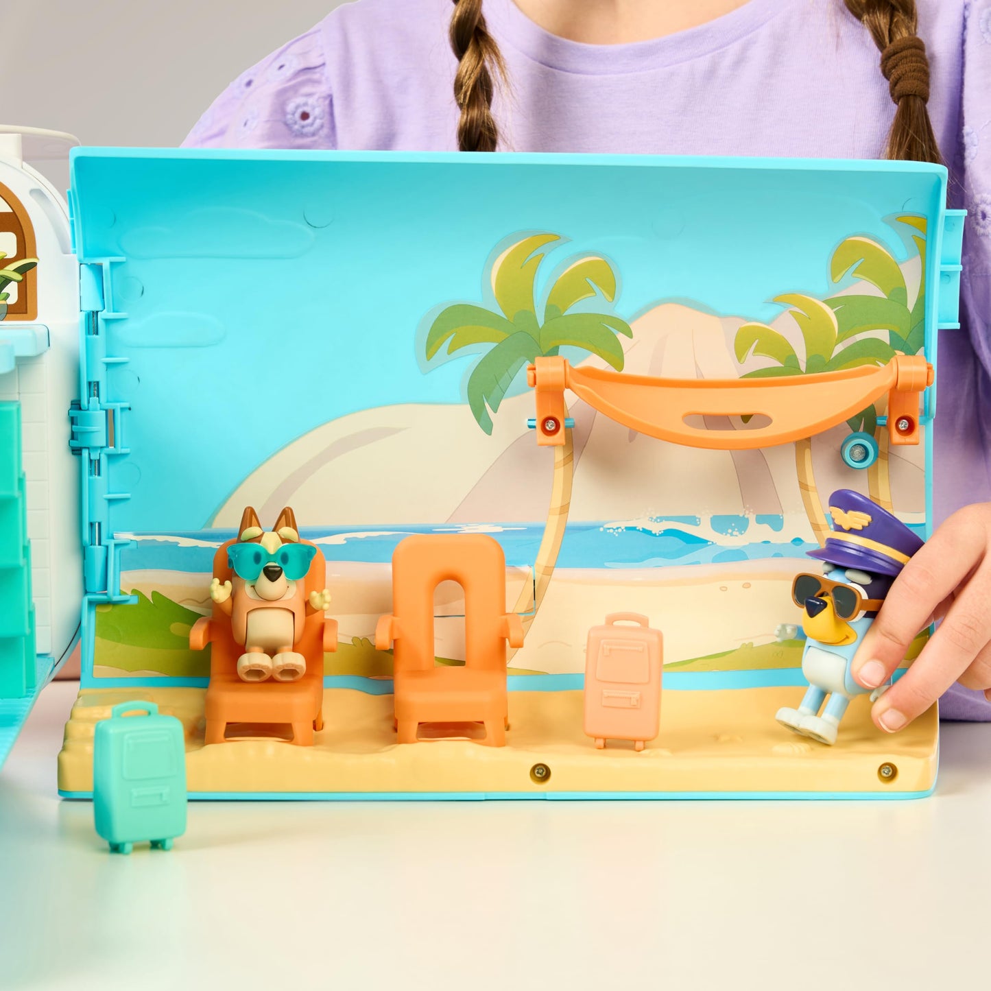 Bluey 3-in-1 Transforming Airplane Toy Playset – Plane, Resort & Boat with 2 Exclusive Figures