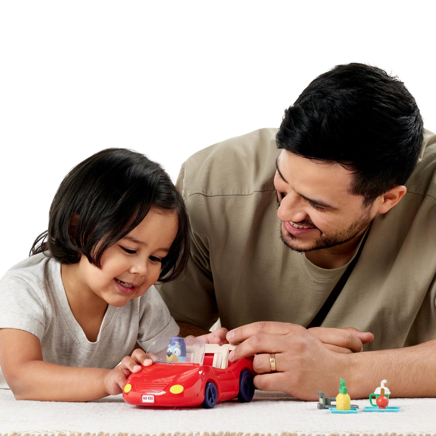 Bluey Escape Convertible Playset – 2.5-inch Figure, 4 Accessories, Toddler Car Toy