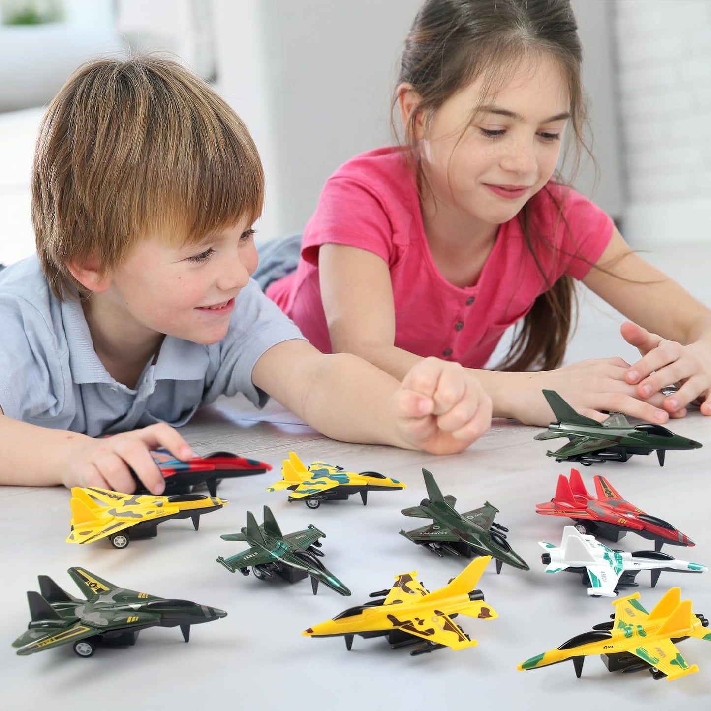 BOOJALOO Pull Back Airplane Toys – 12-Pack Fighter Jets for Kids