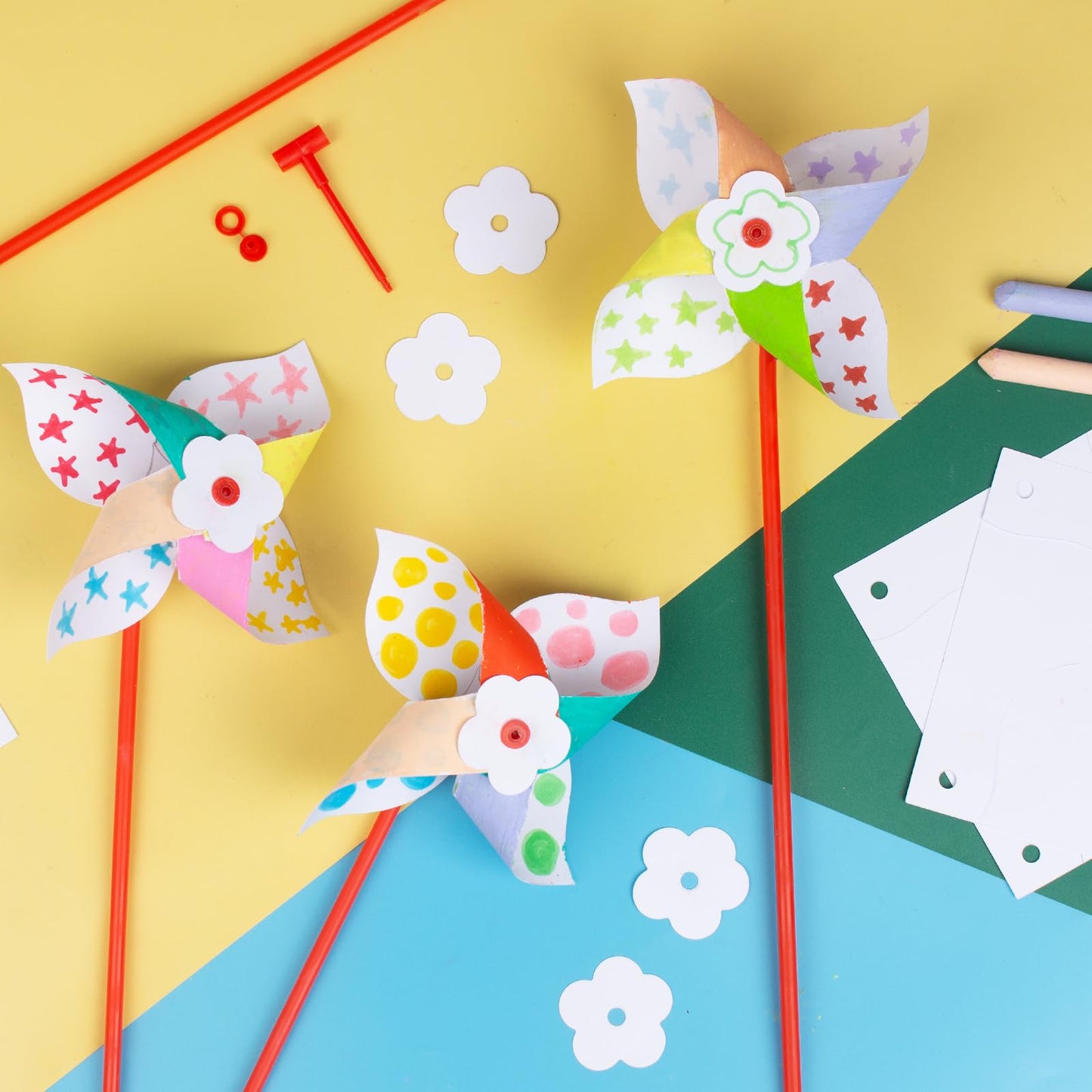 Bosctanuc DIY Pinwheels for Kids – 200 Pcs Blank Color Your Own Pinwheels for Craft & Parties