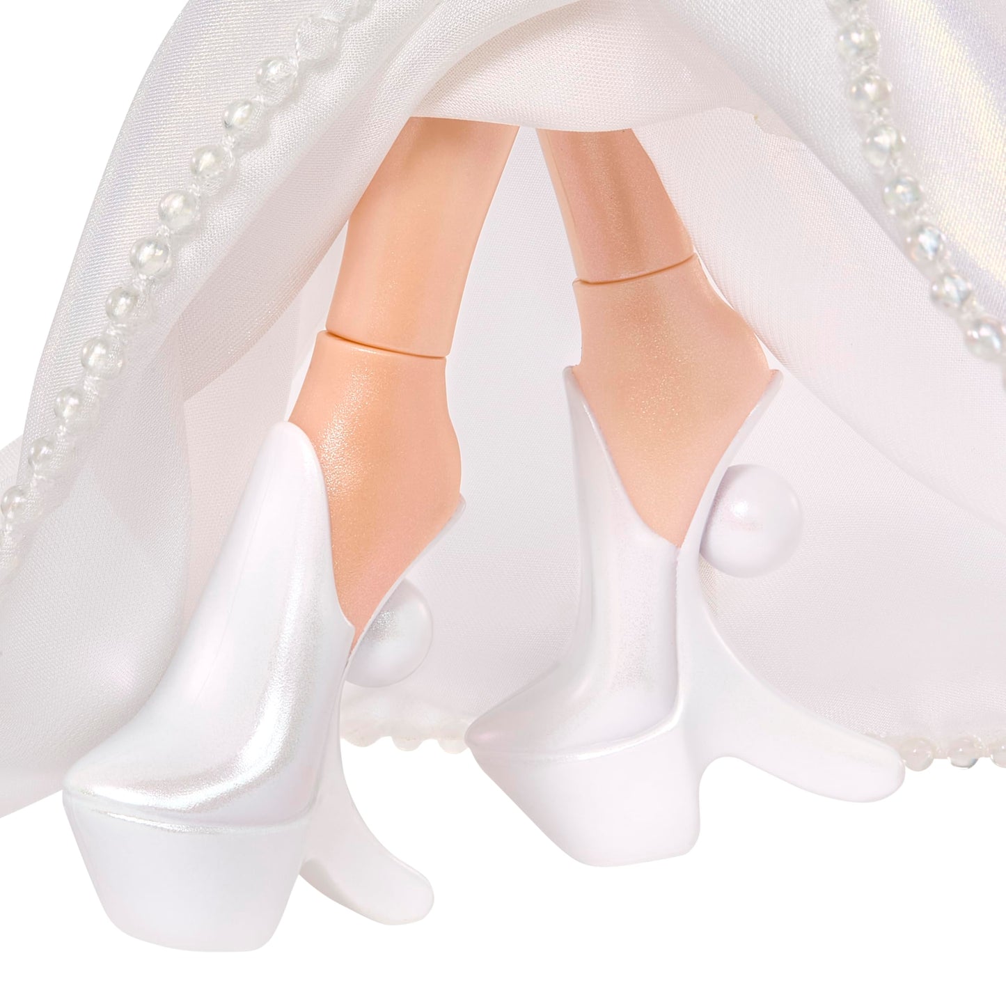 Bratz 2025 Holidayz Frosty Nightz Cloe Collector Doll – Premium Winter Couture & Accessories