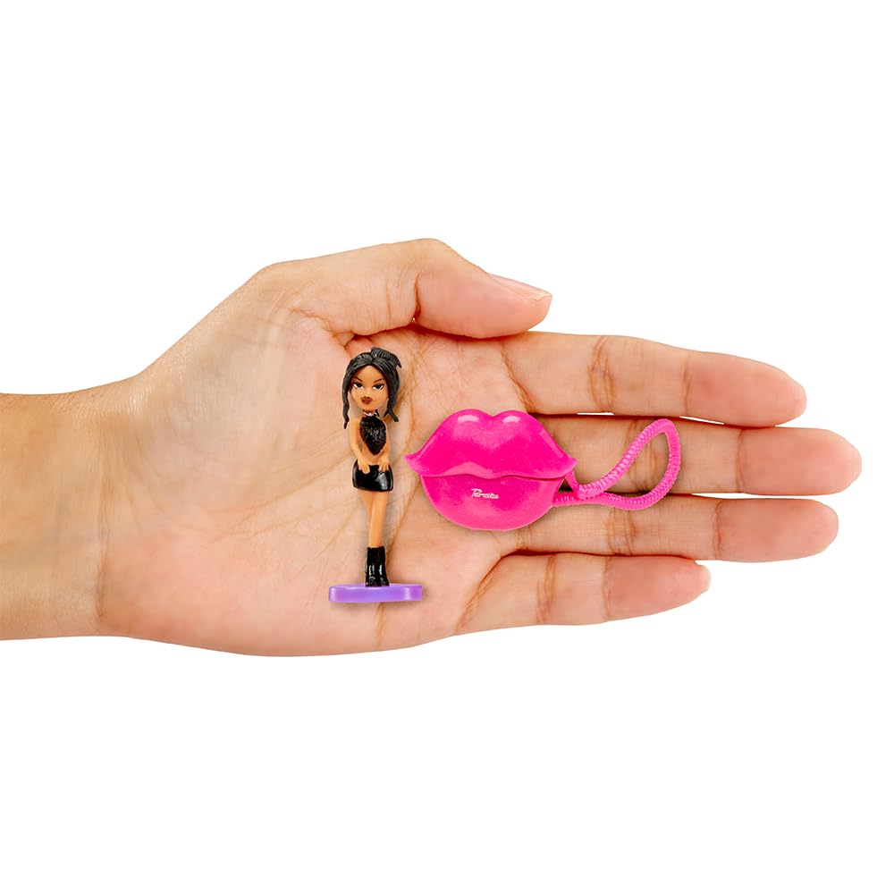 BRATZ x Kylie Jenner Series 1 Collectible Figures – 2 Minis per Pack, Blind Packaging Display