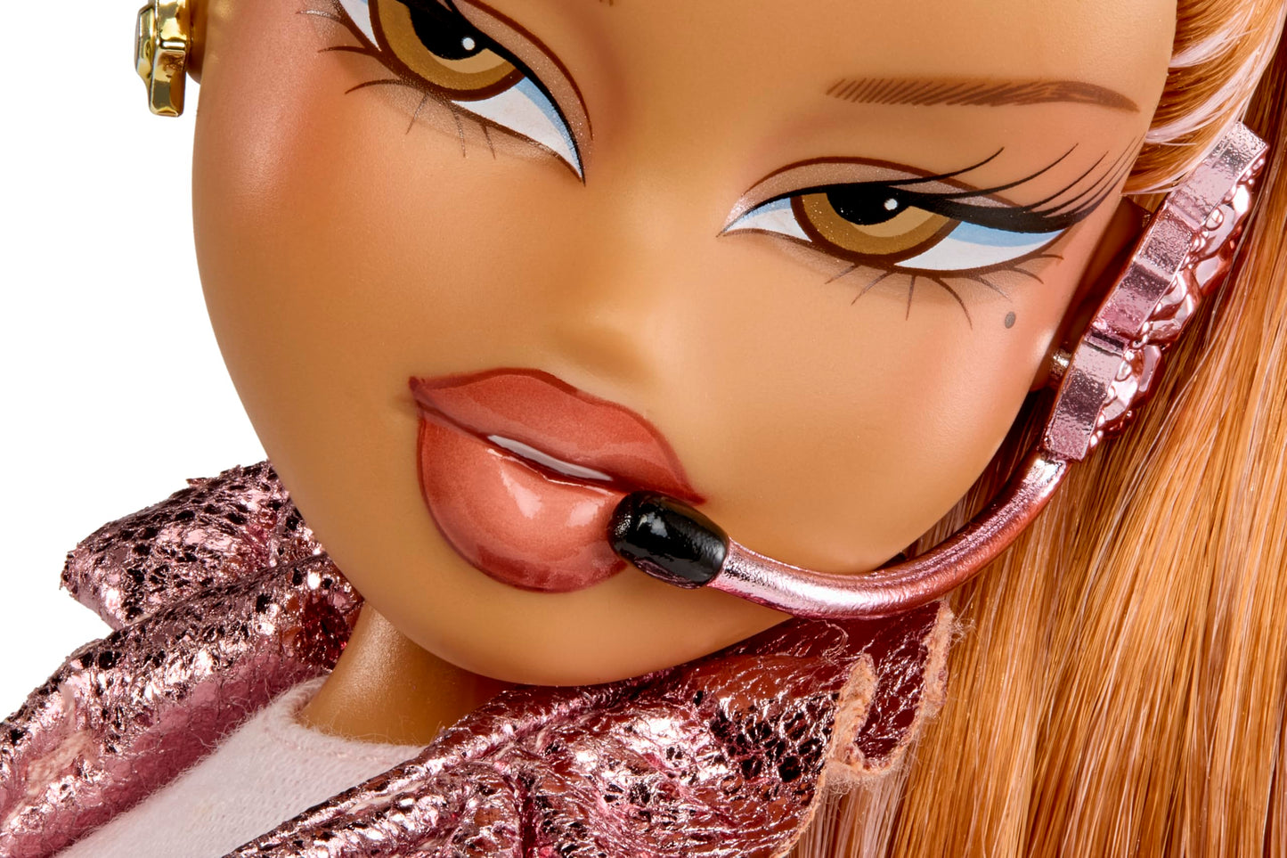 Bratz Pop Starz Yasmin Fashion Doll – Accessories, Charm & Guitar | Collectible Bratz Angelz